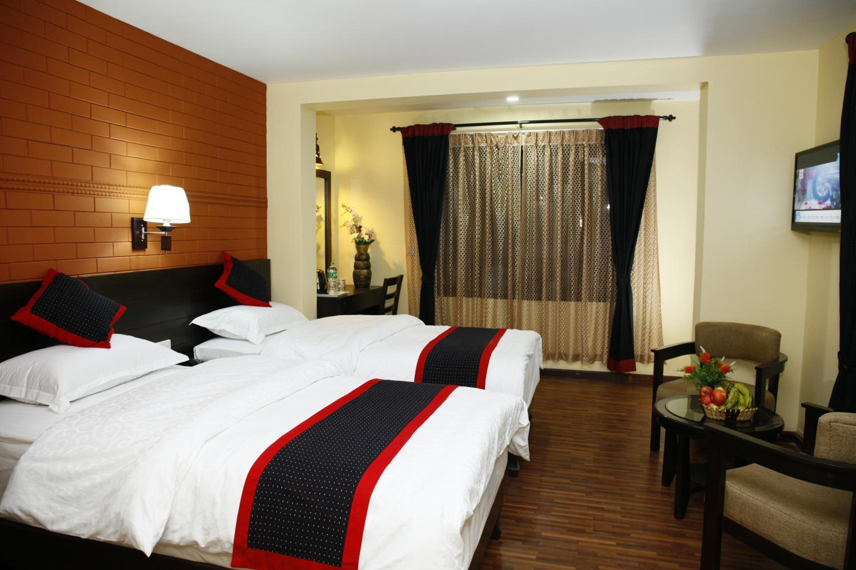 Superior Deluxe Double or Twin Room  photo 2