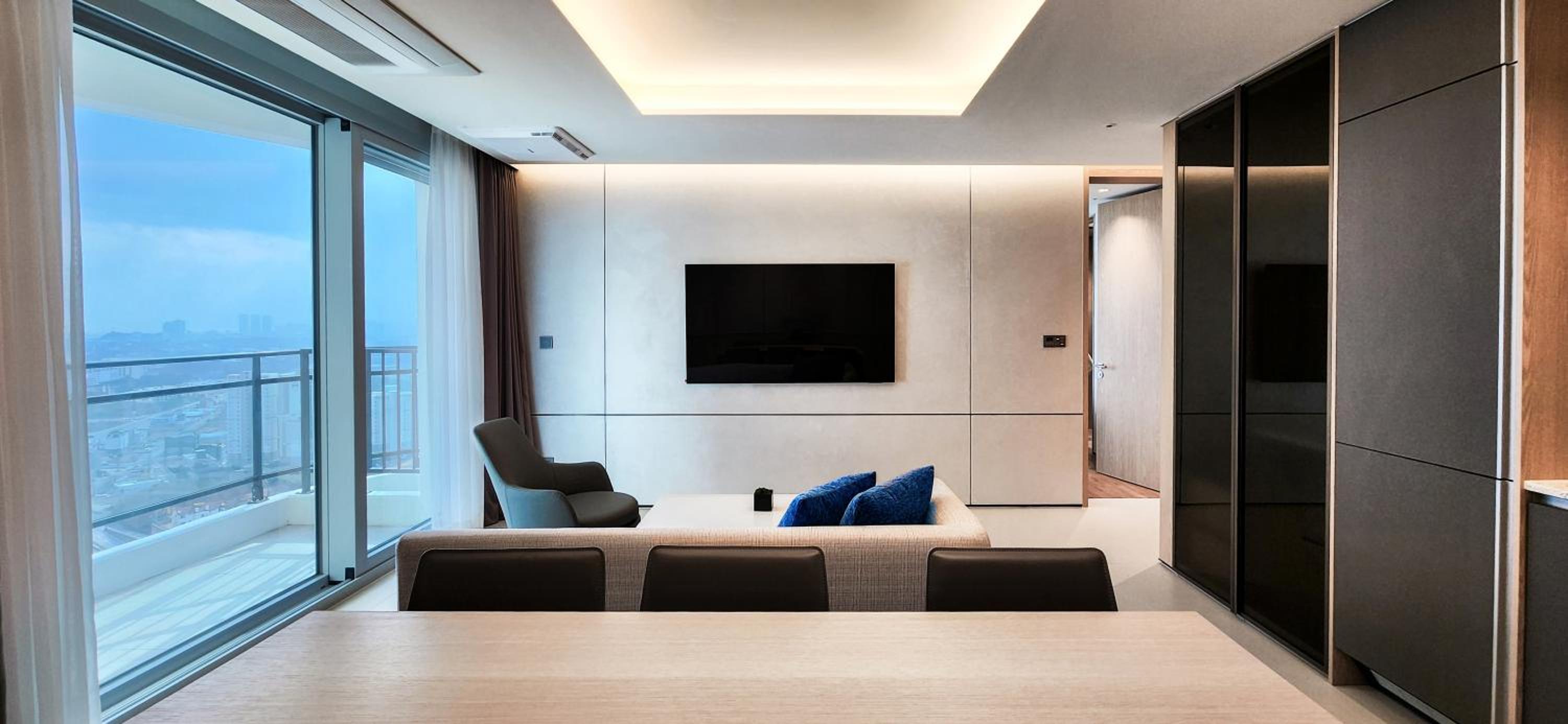 Premier Double Suite with Ocean View photo 3