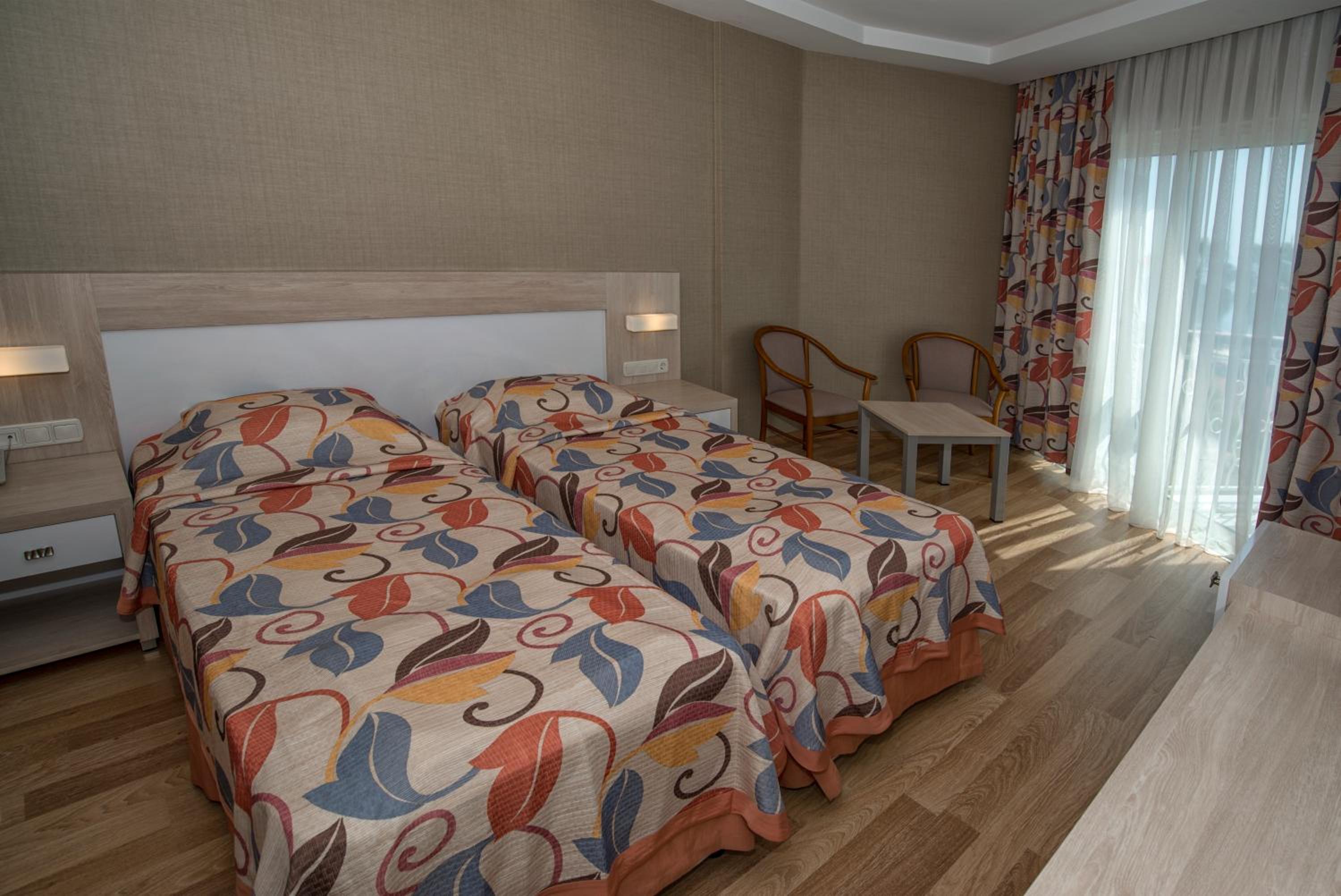 Double Room with Balcony and Sea View - Photo 5