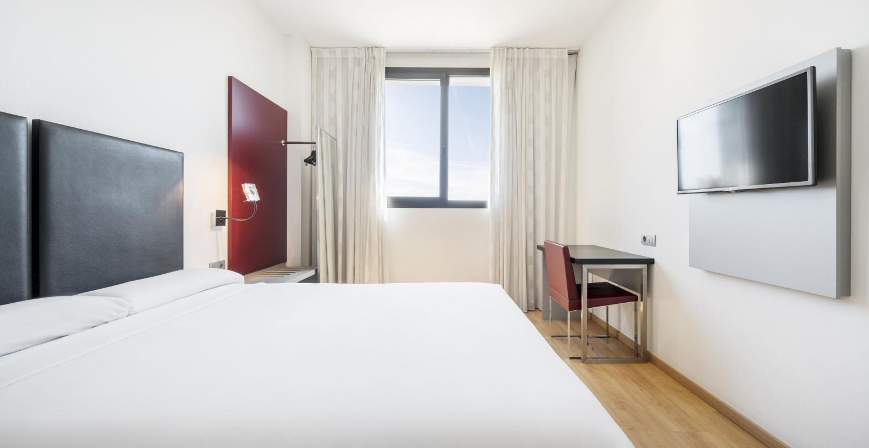 Double or Twin Room - Photo 1