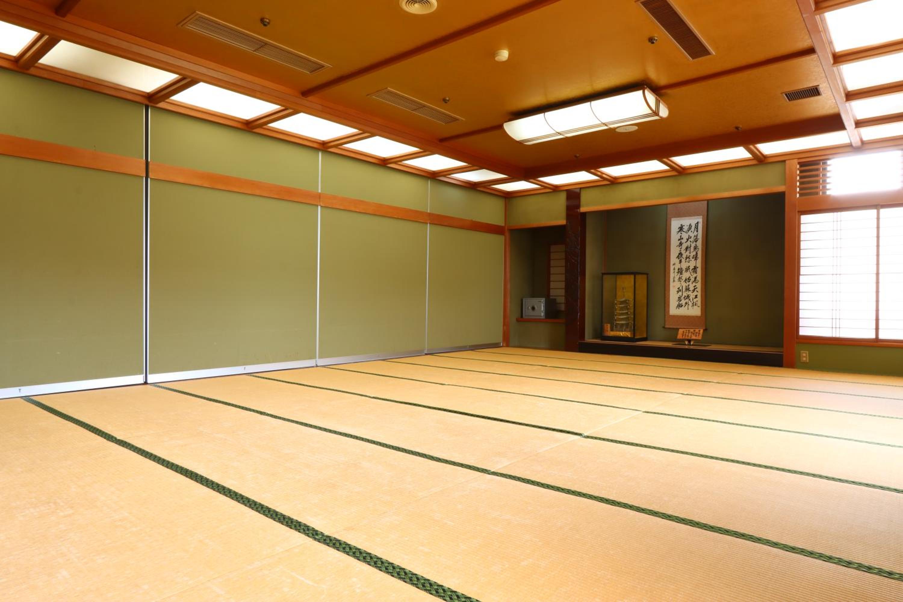 Japanese-Style Room