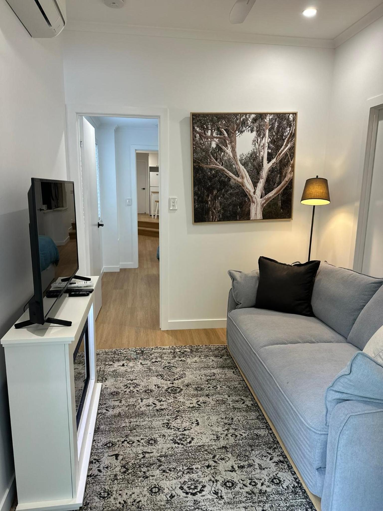 Modern Comfort Studio with Private Outdoor Hot Tub & Fire Pit photo 1