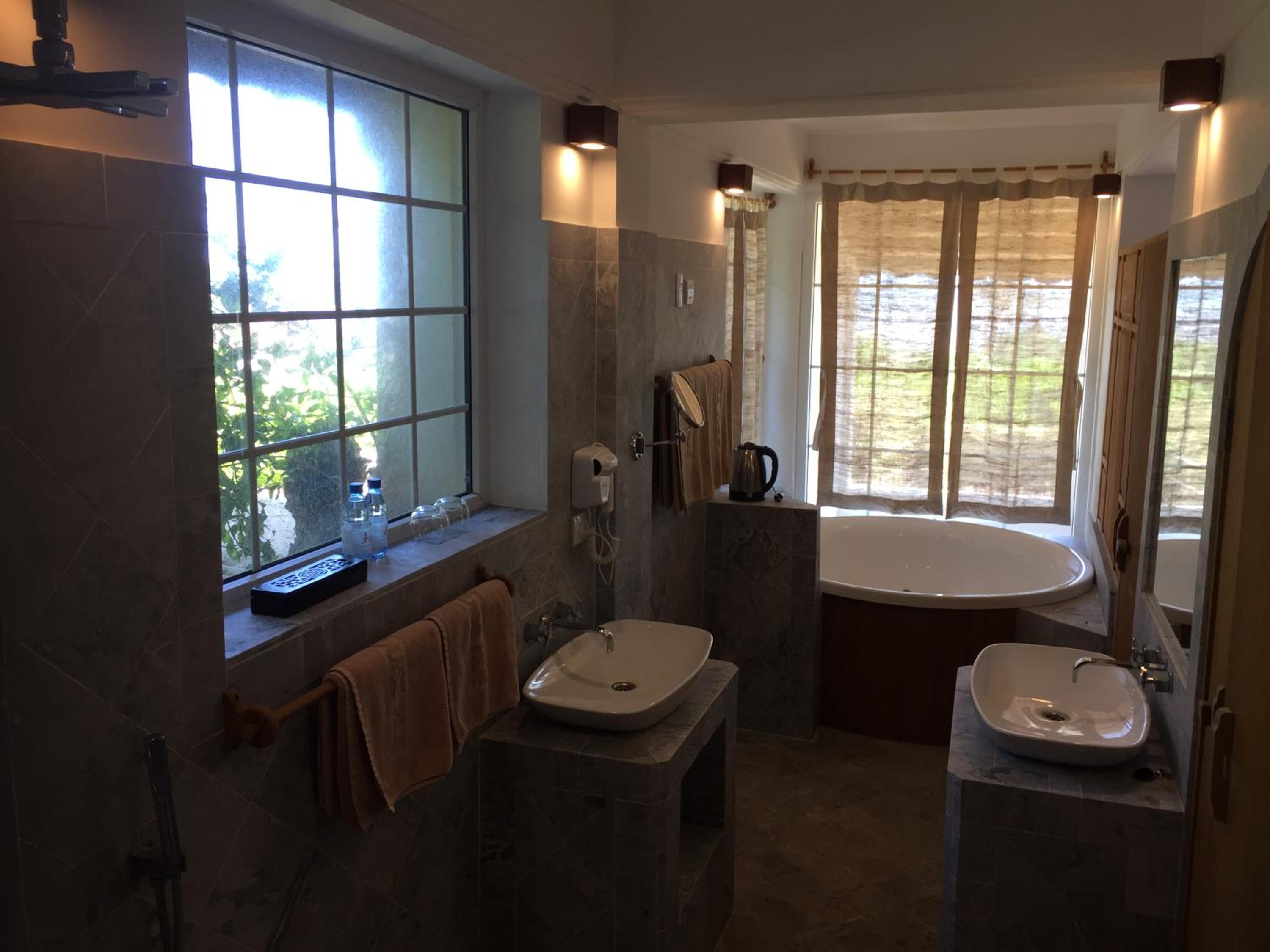 Deluxe Family Room with Ocean View - Photo 4