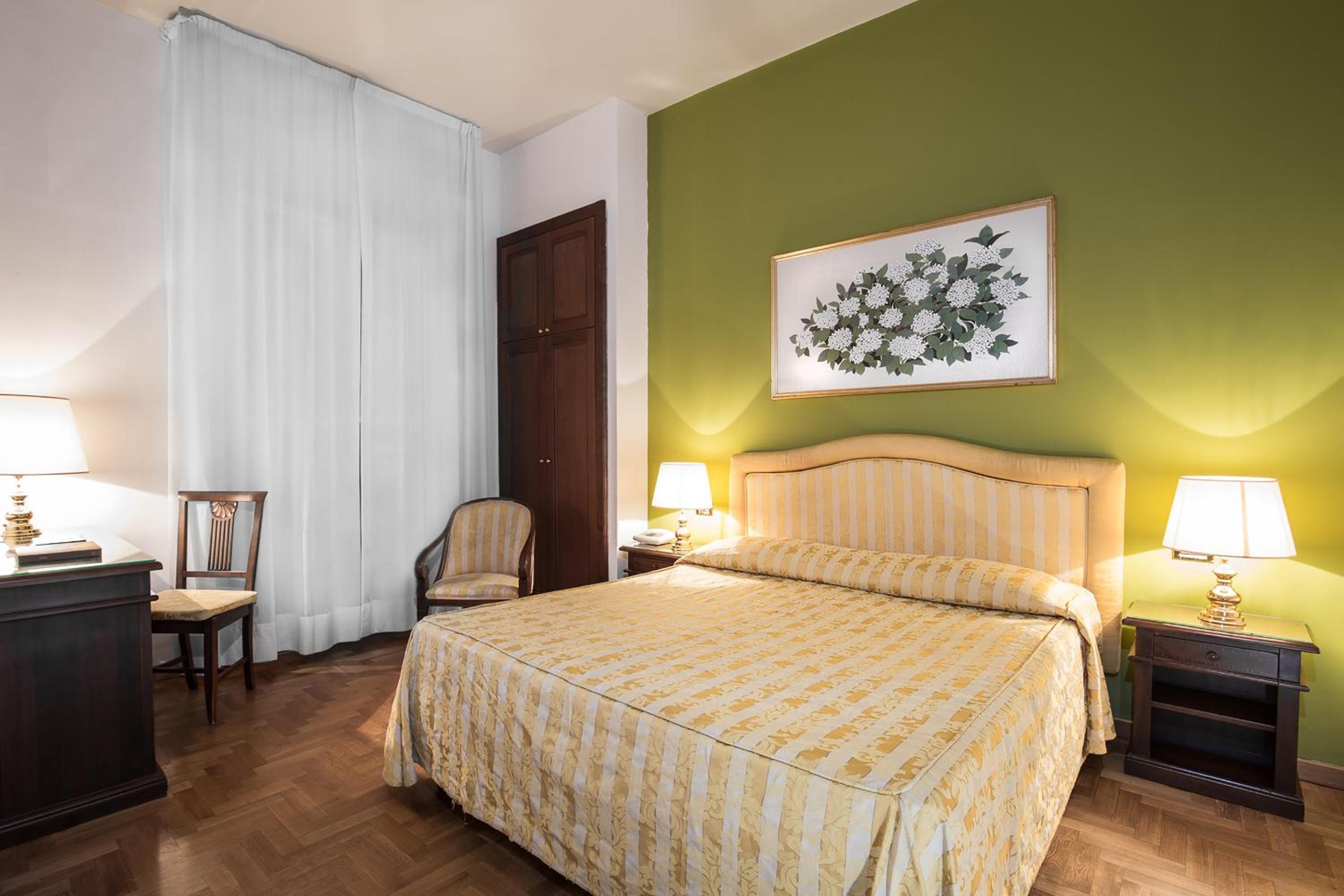 Classic Double or Twin Room - Photo 2