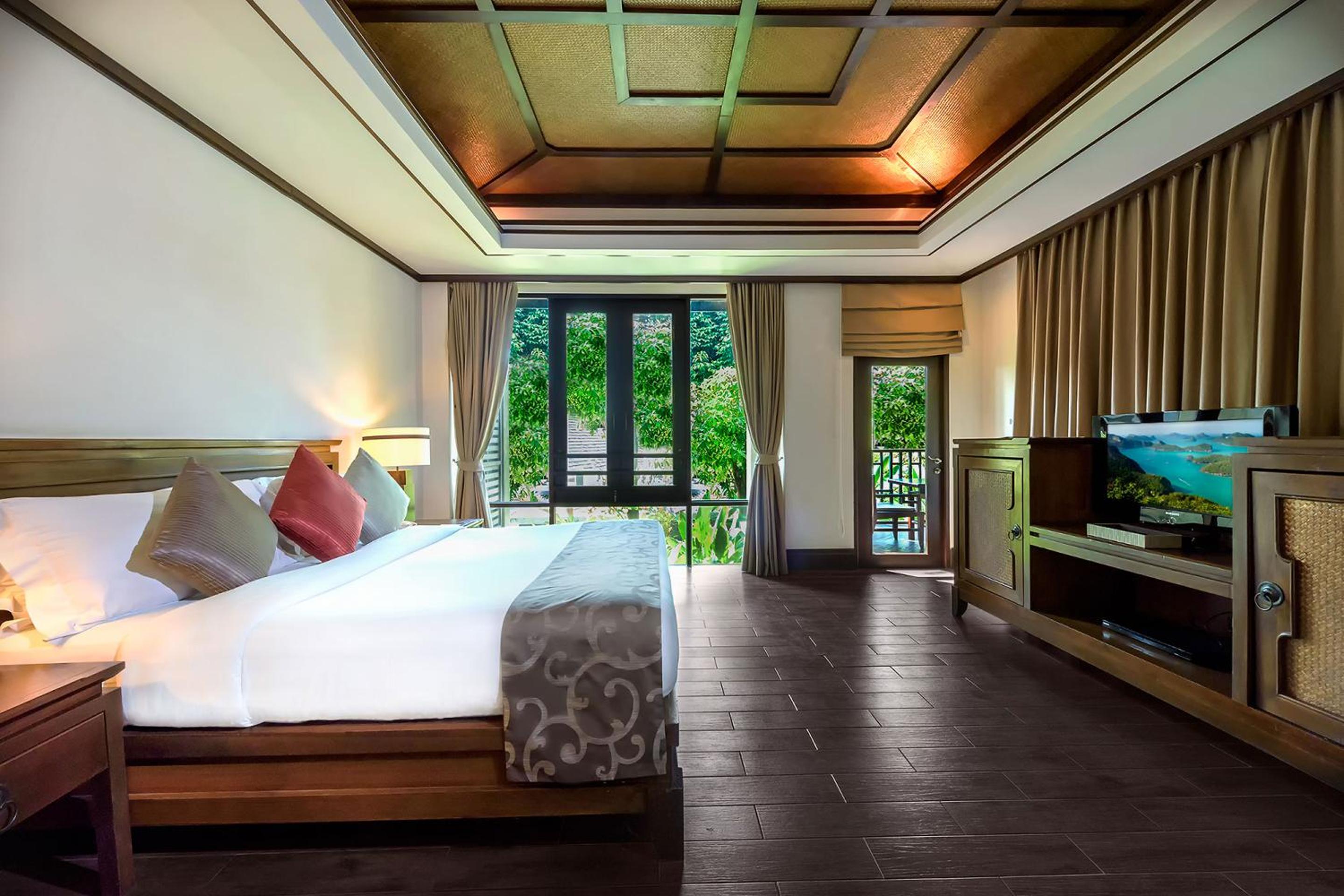 Deluxe Double Room - Photo 11