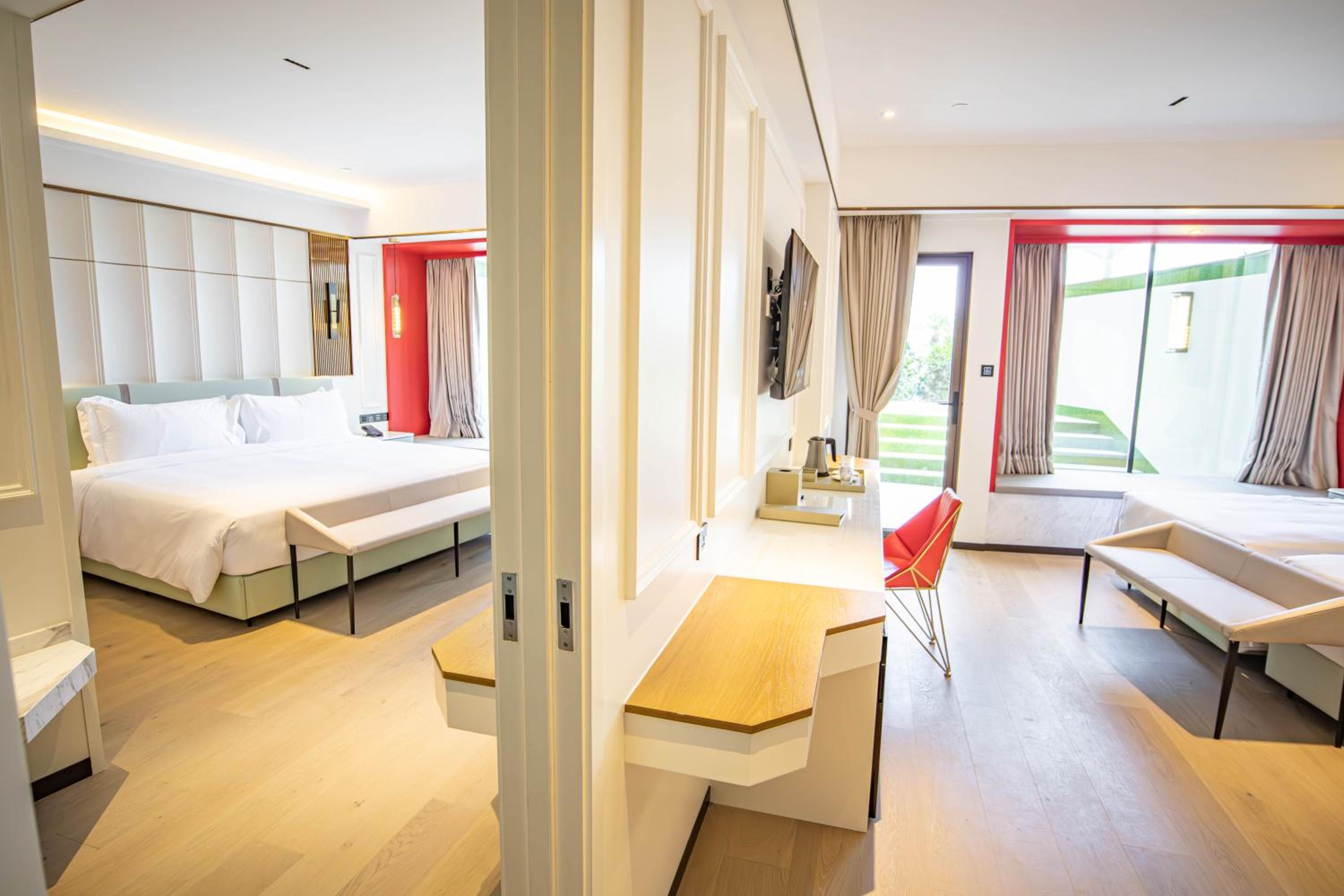 Deluxe Twin Room photo 2