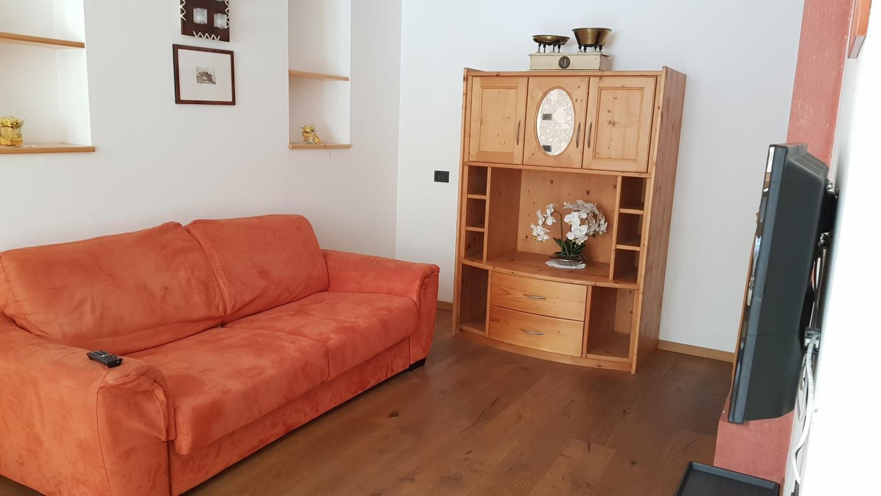 Apartment - Ground Floor photo 2
