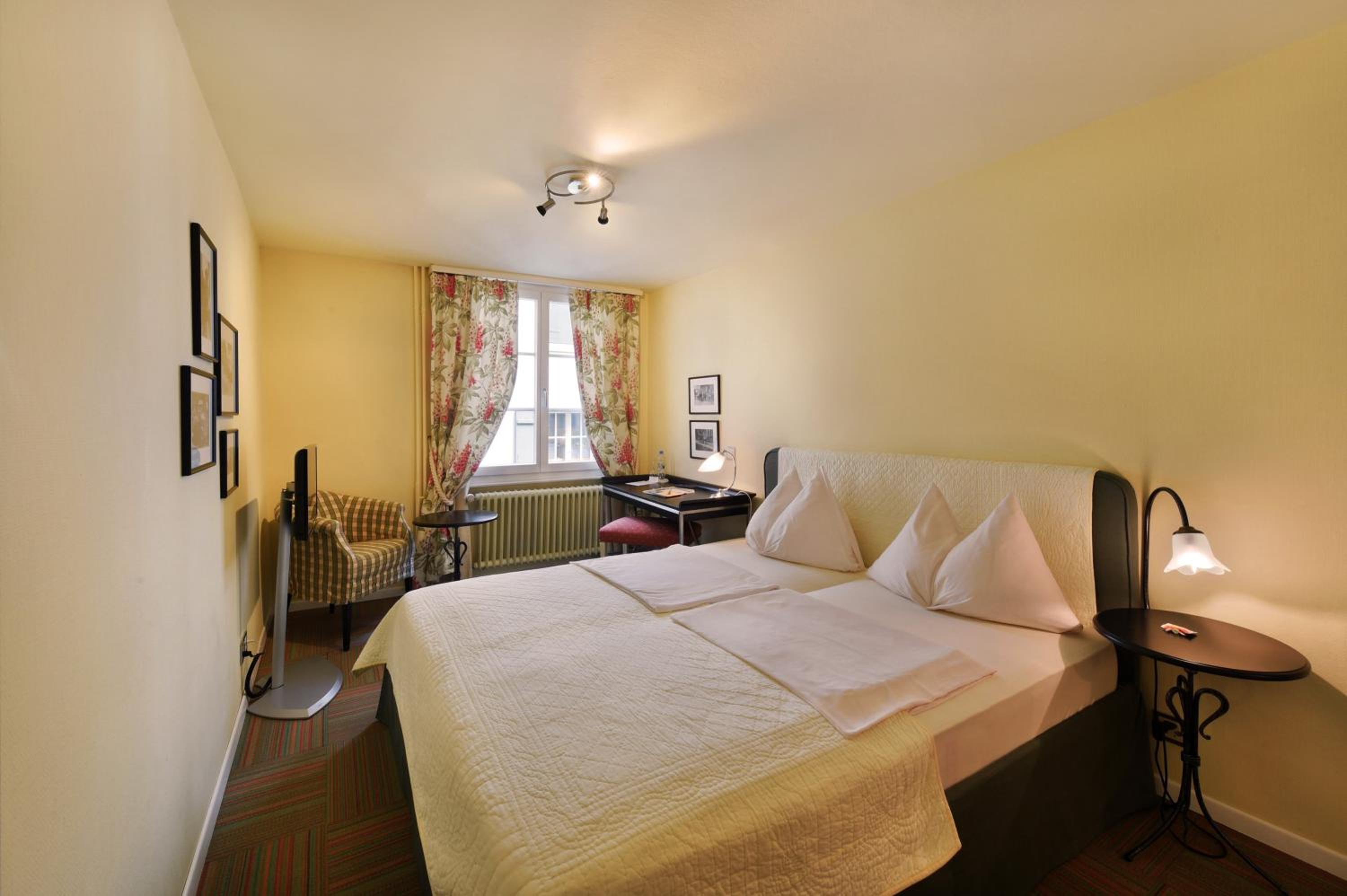 Deluxe Single Room