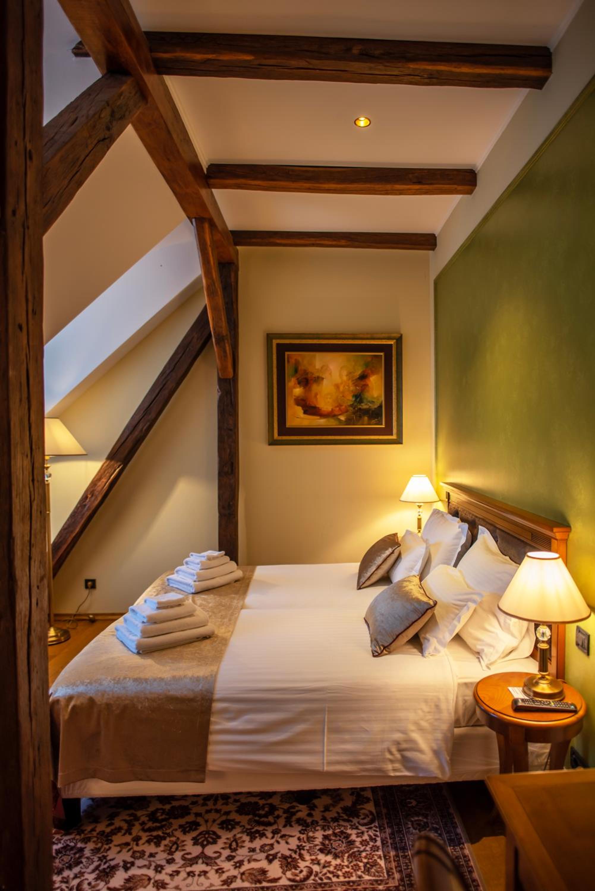 Deluxe Double or Twin Room