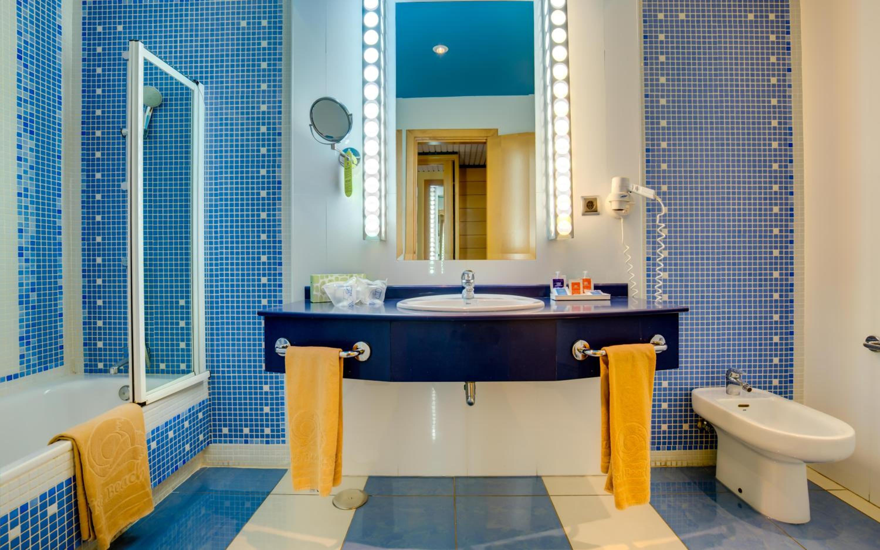 Double Room (3 Adults)