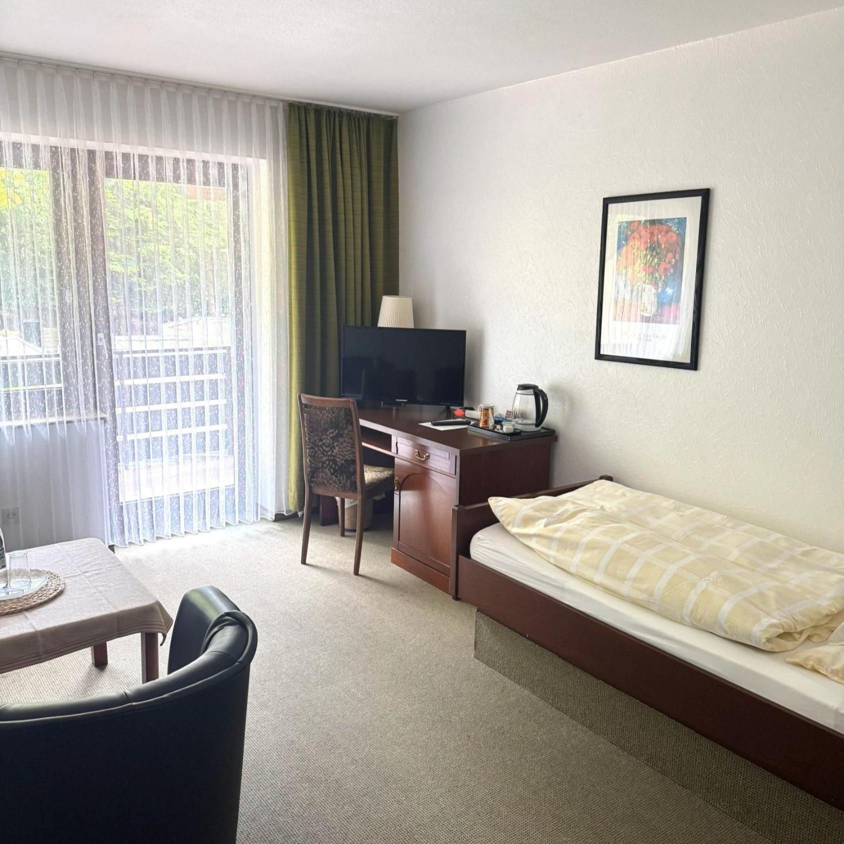 Single Room with Balcony photo 1