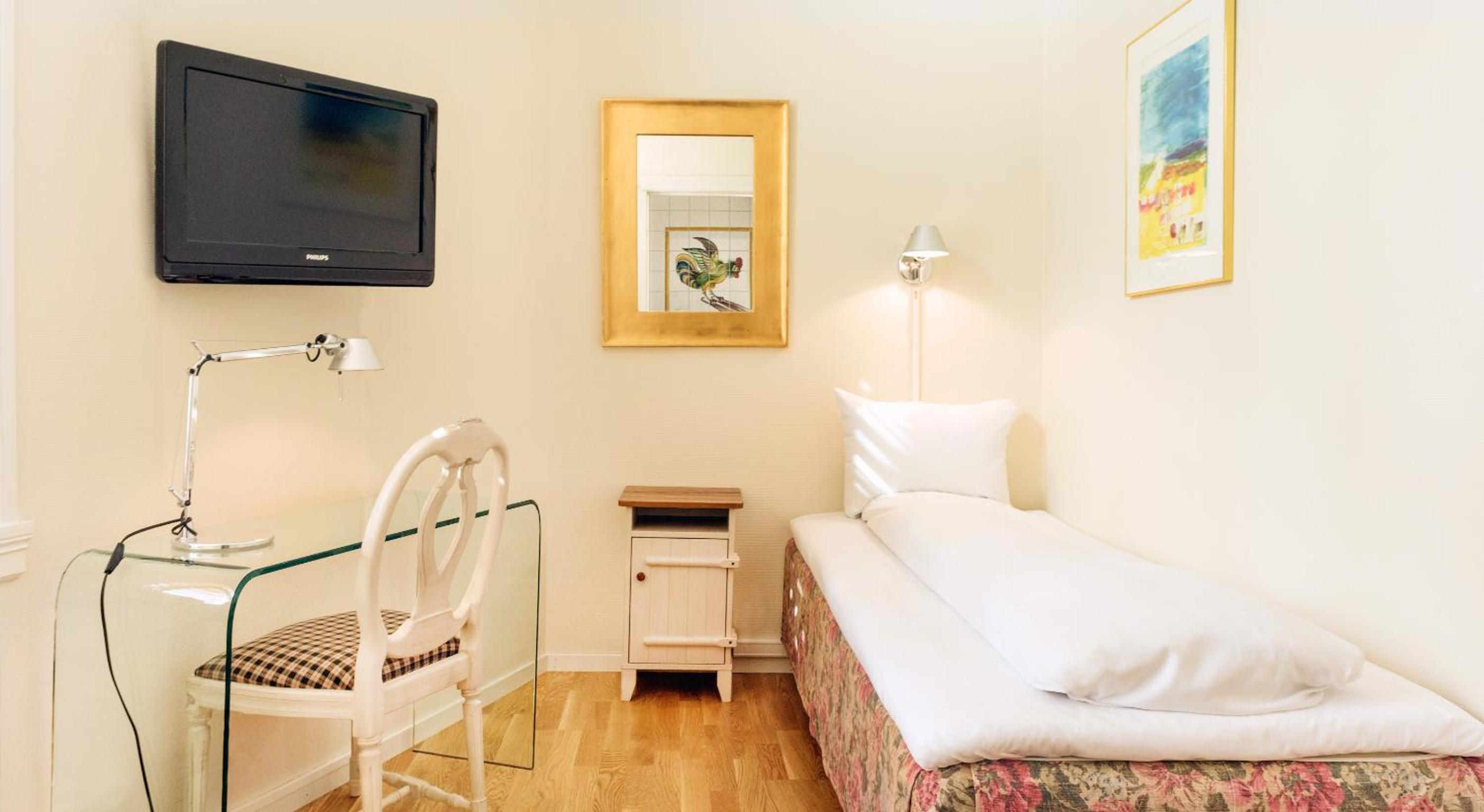 Single Room photo 3