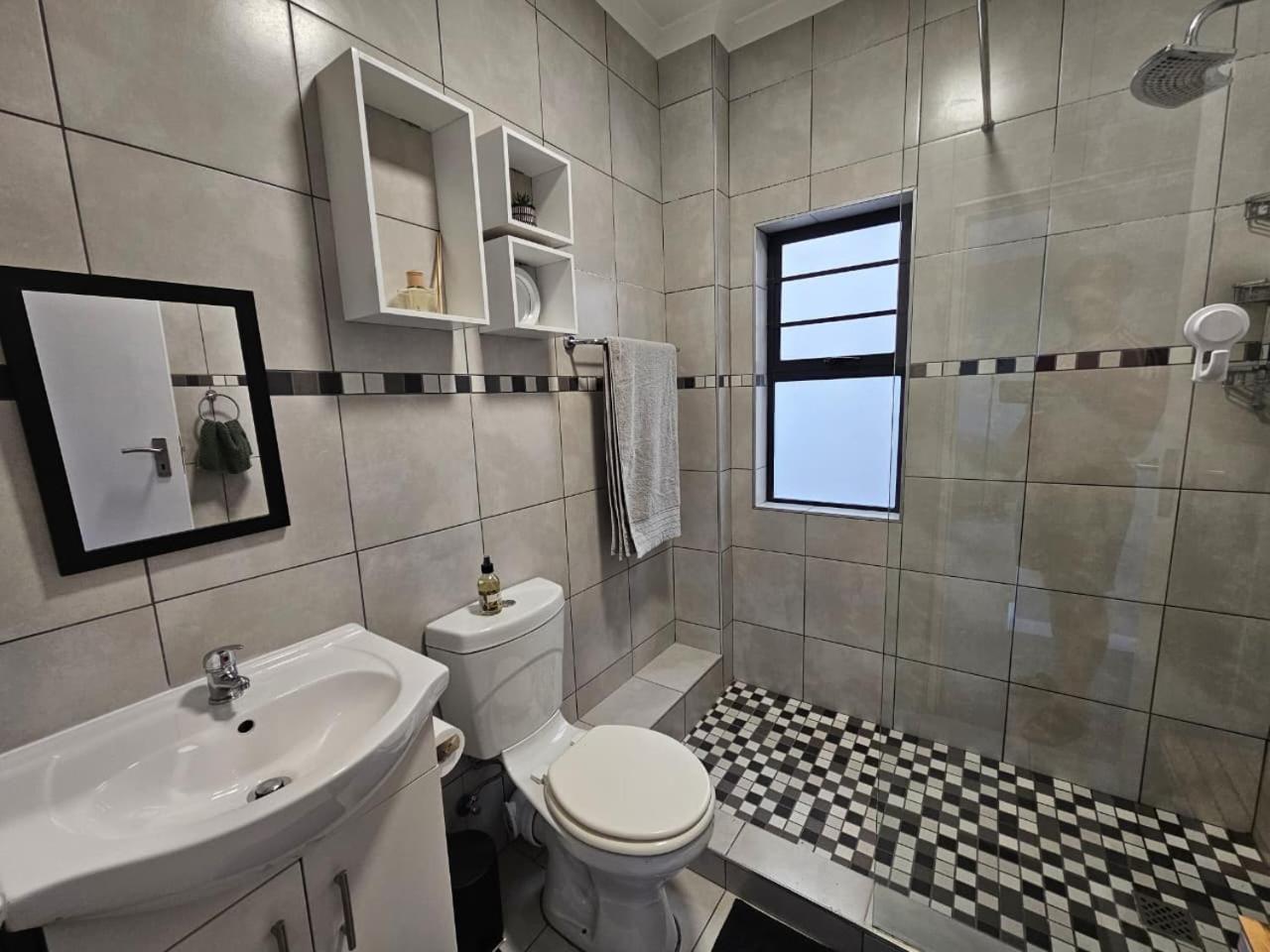 Two-Bedroom Apartment with Terrace photo 2