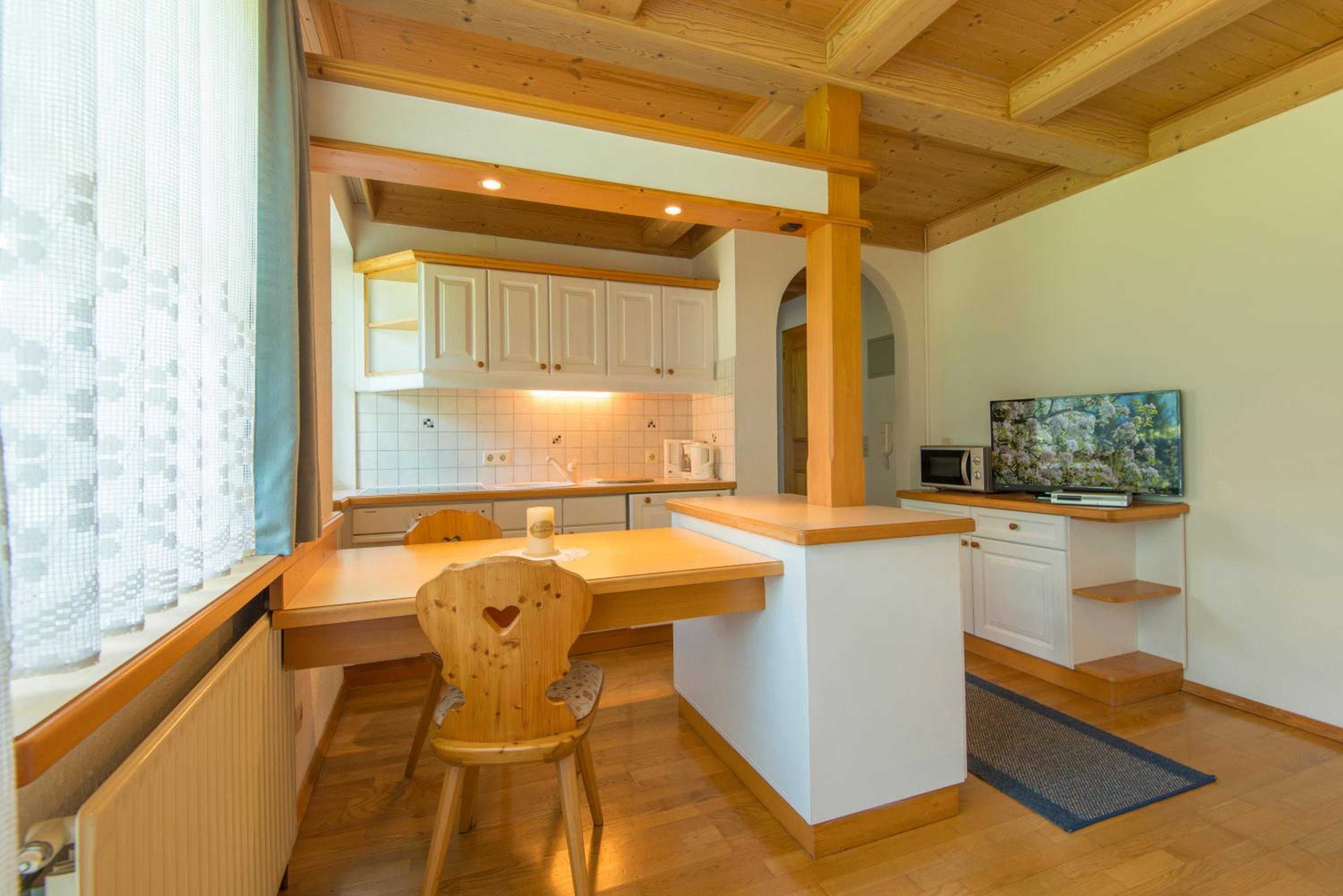 Premium One-Bedroom Apartment with Balcony  photo 3