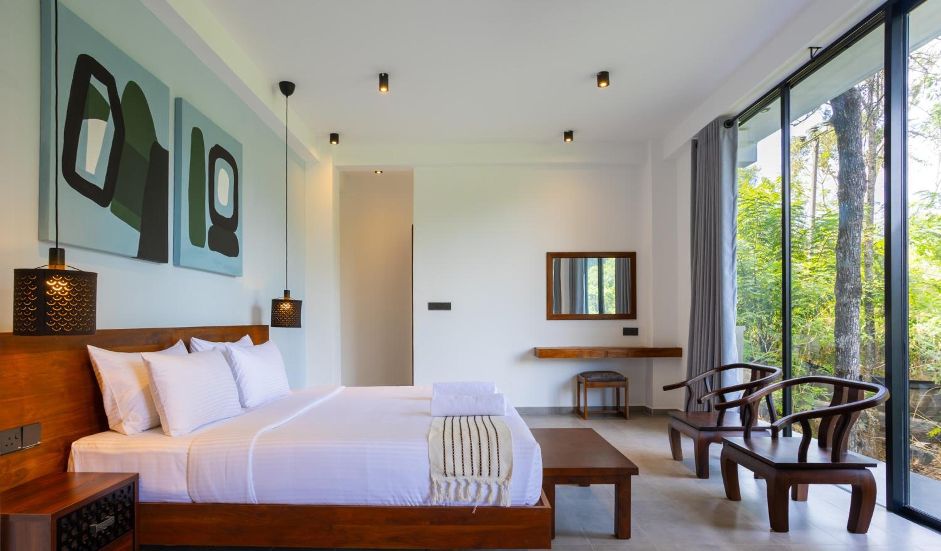 Superior King Room