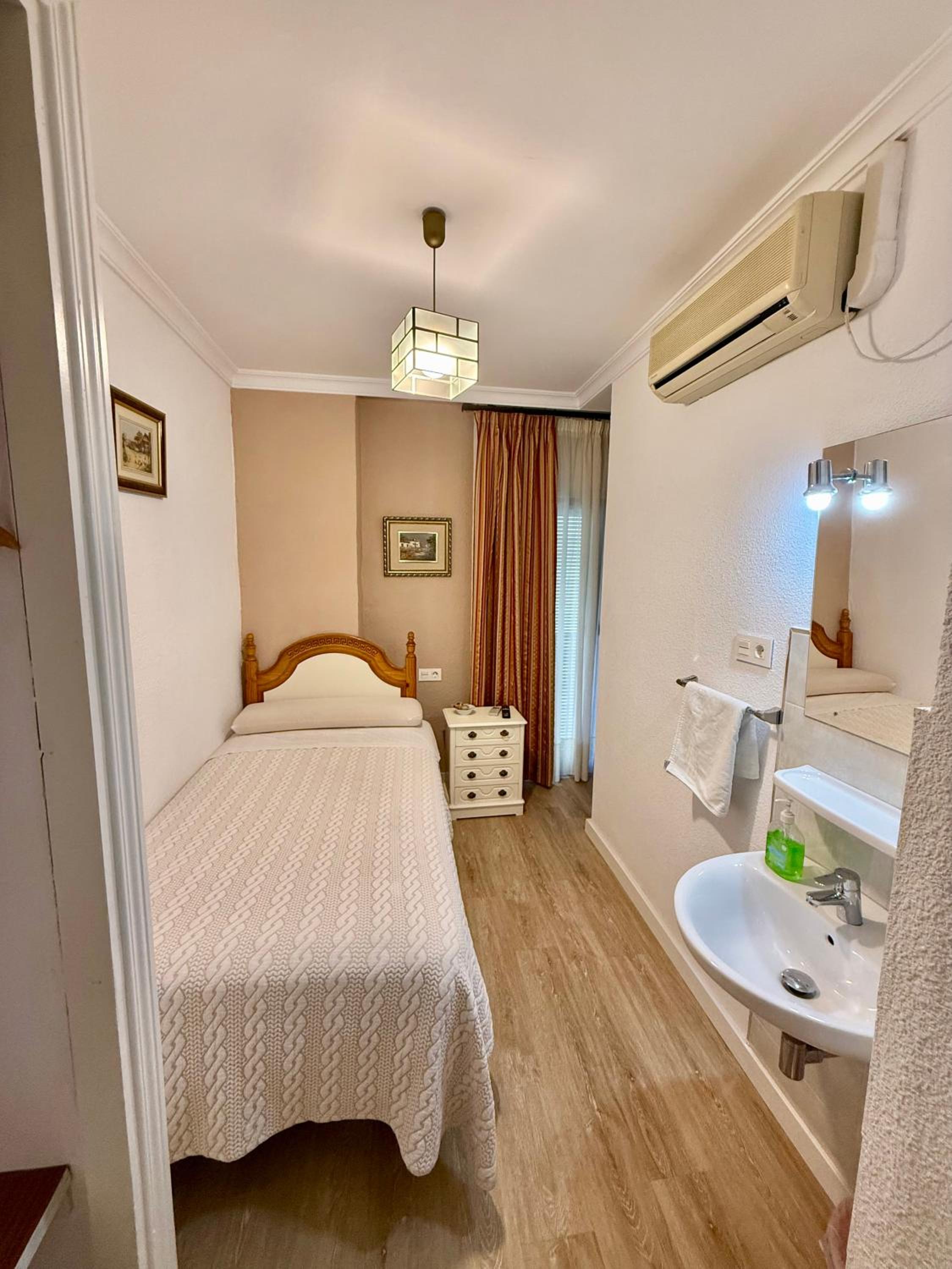 Single Room