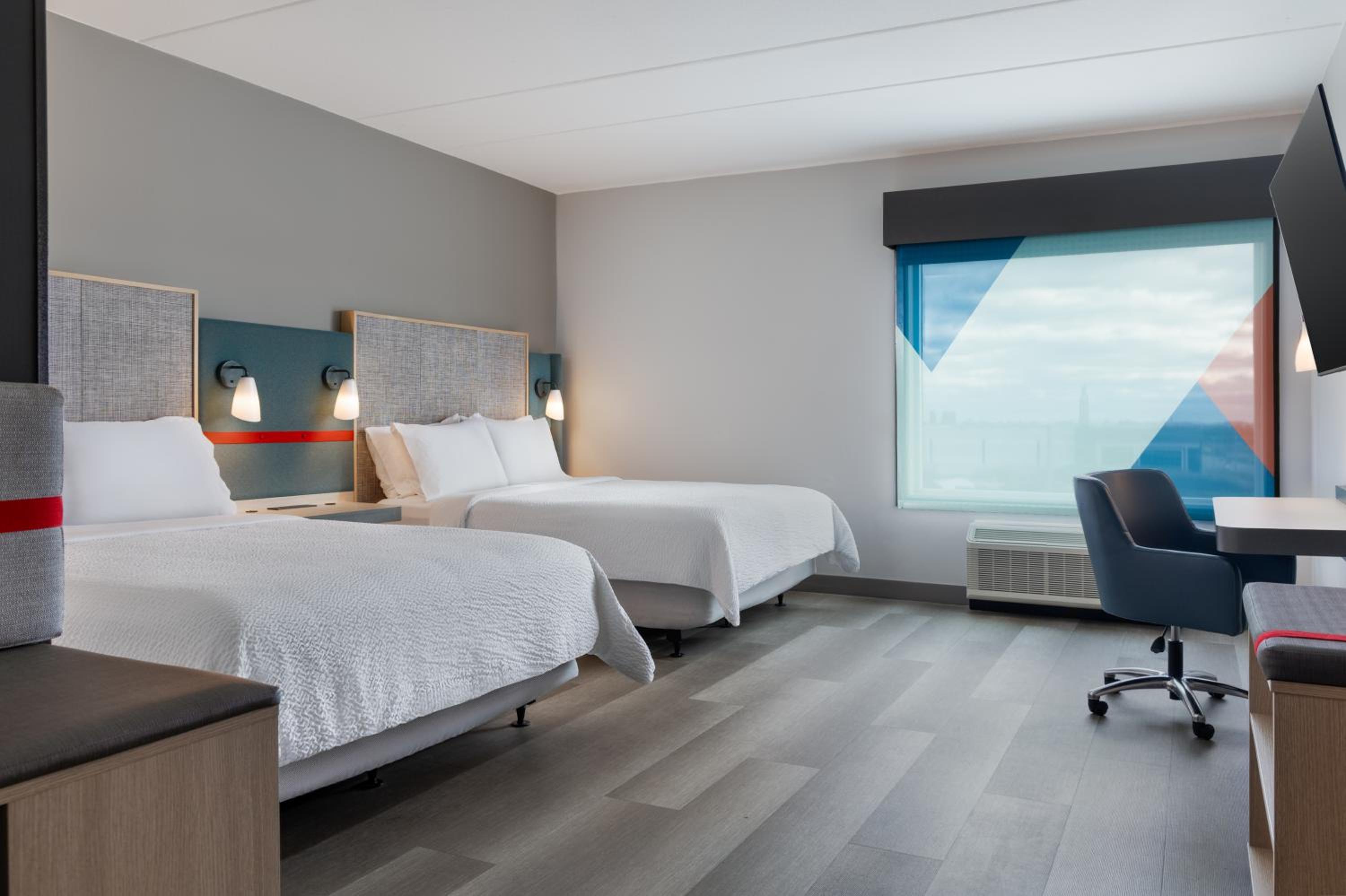 Standard Queen Room with Two Queen Beds and Roll-in Shower - Mobility Accessible - Photo 1