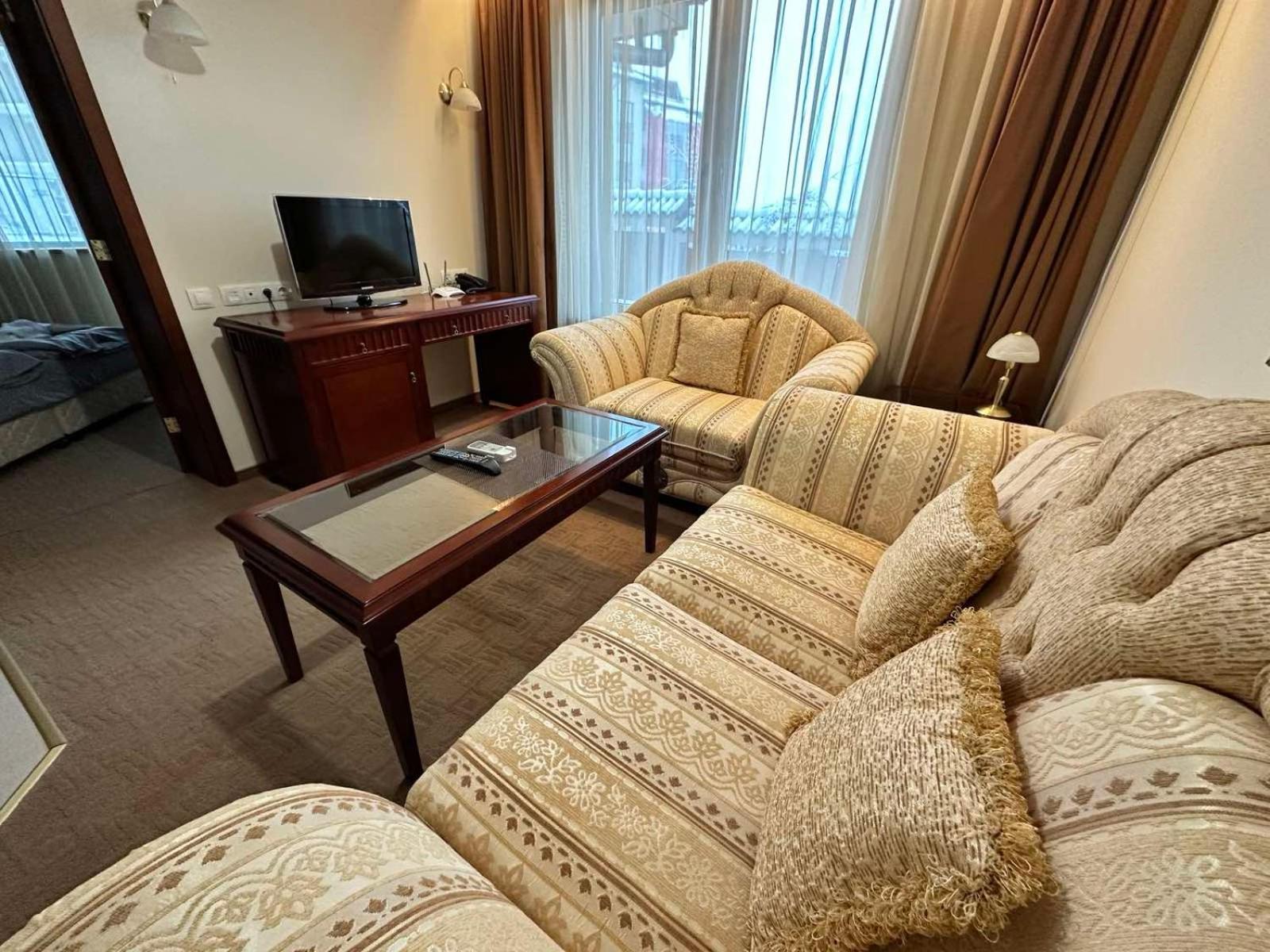 Apartment - Ground Floor photo 2