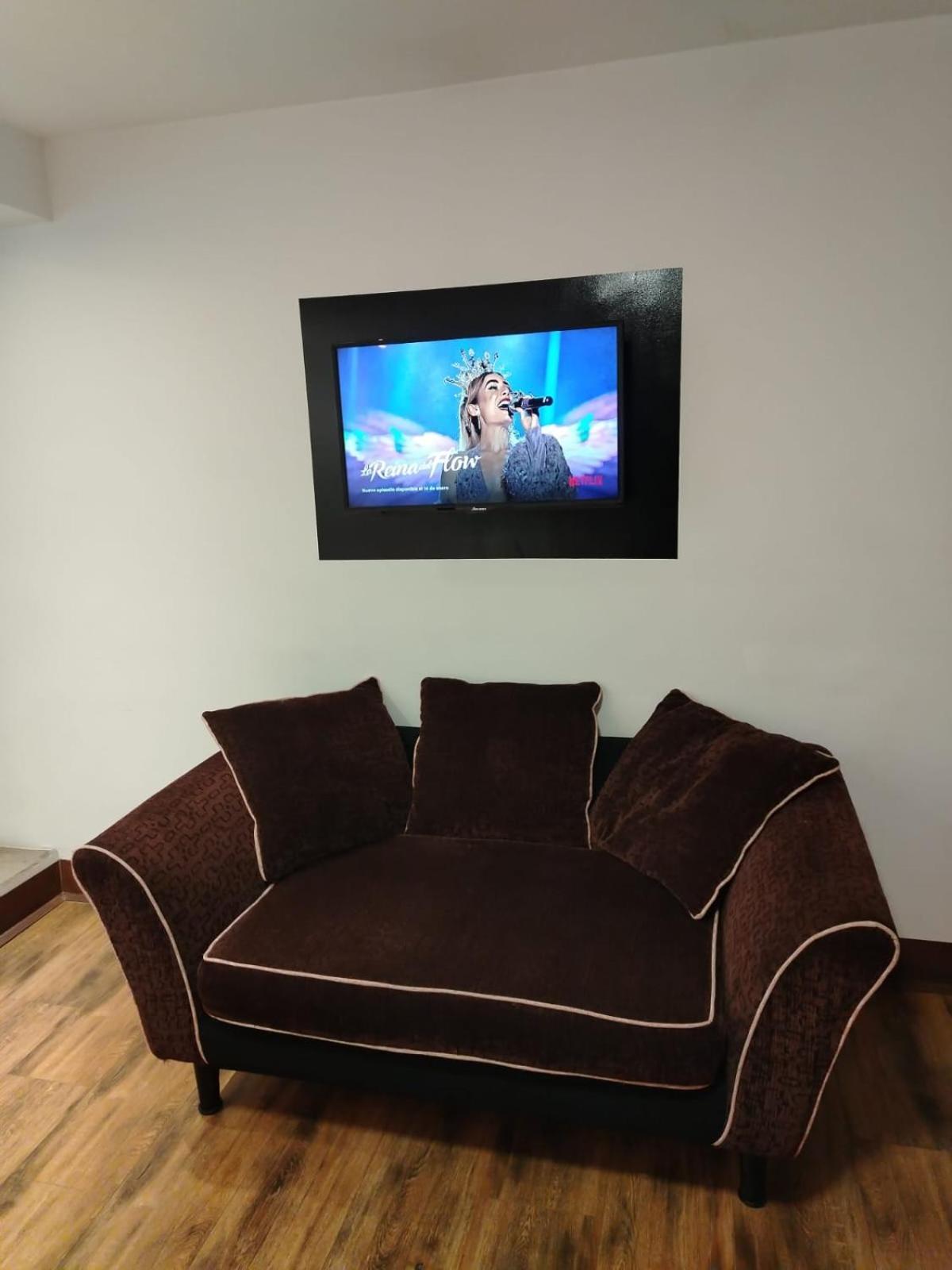 Budget Twin Room photo 2
