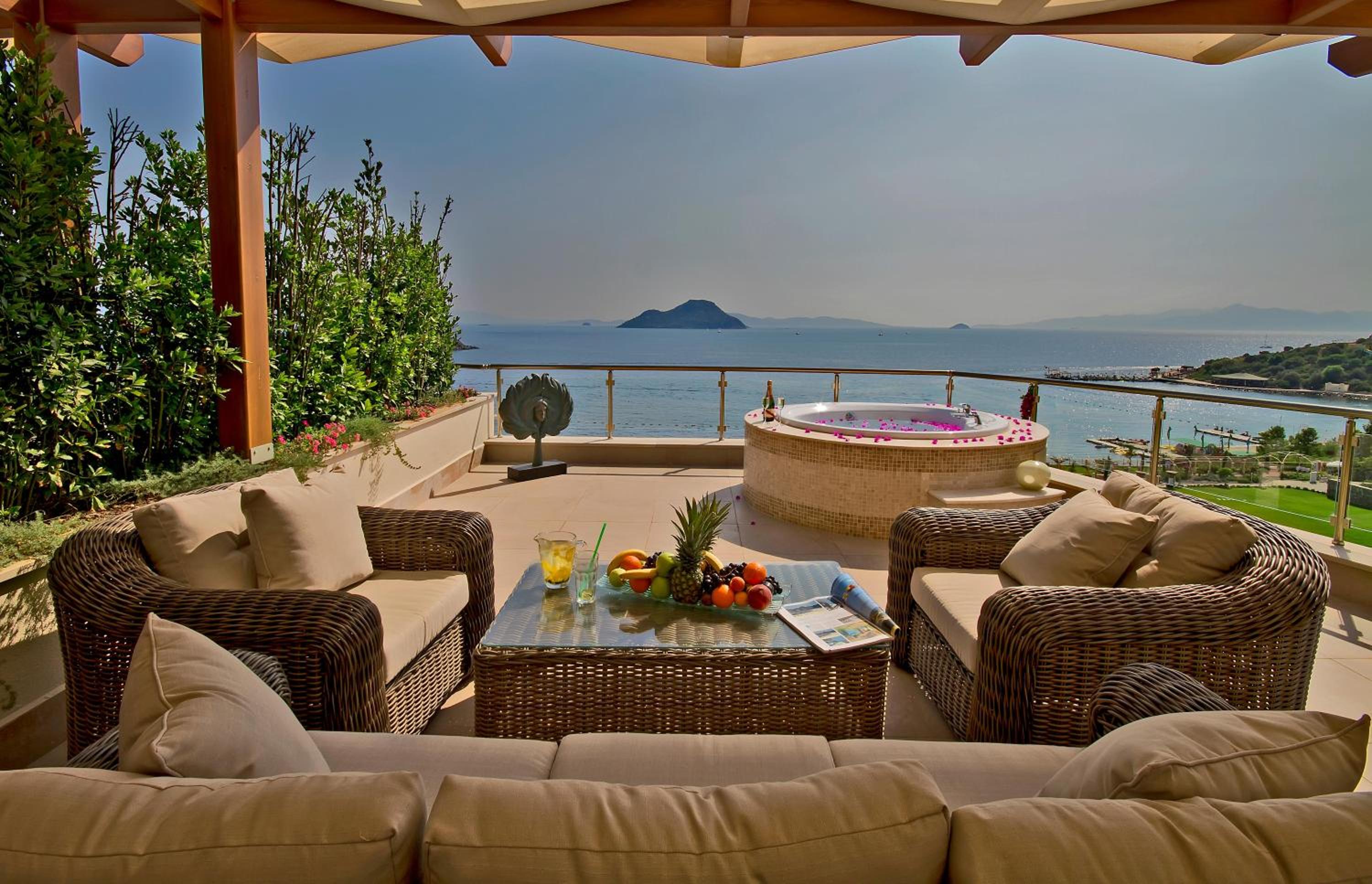 Three-Bedroom Premium Apartment