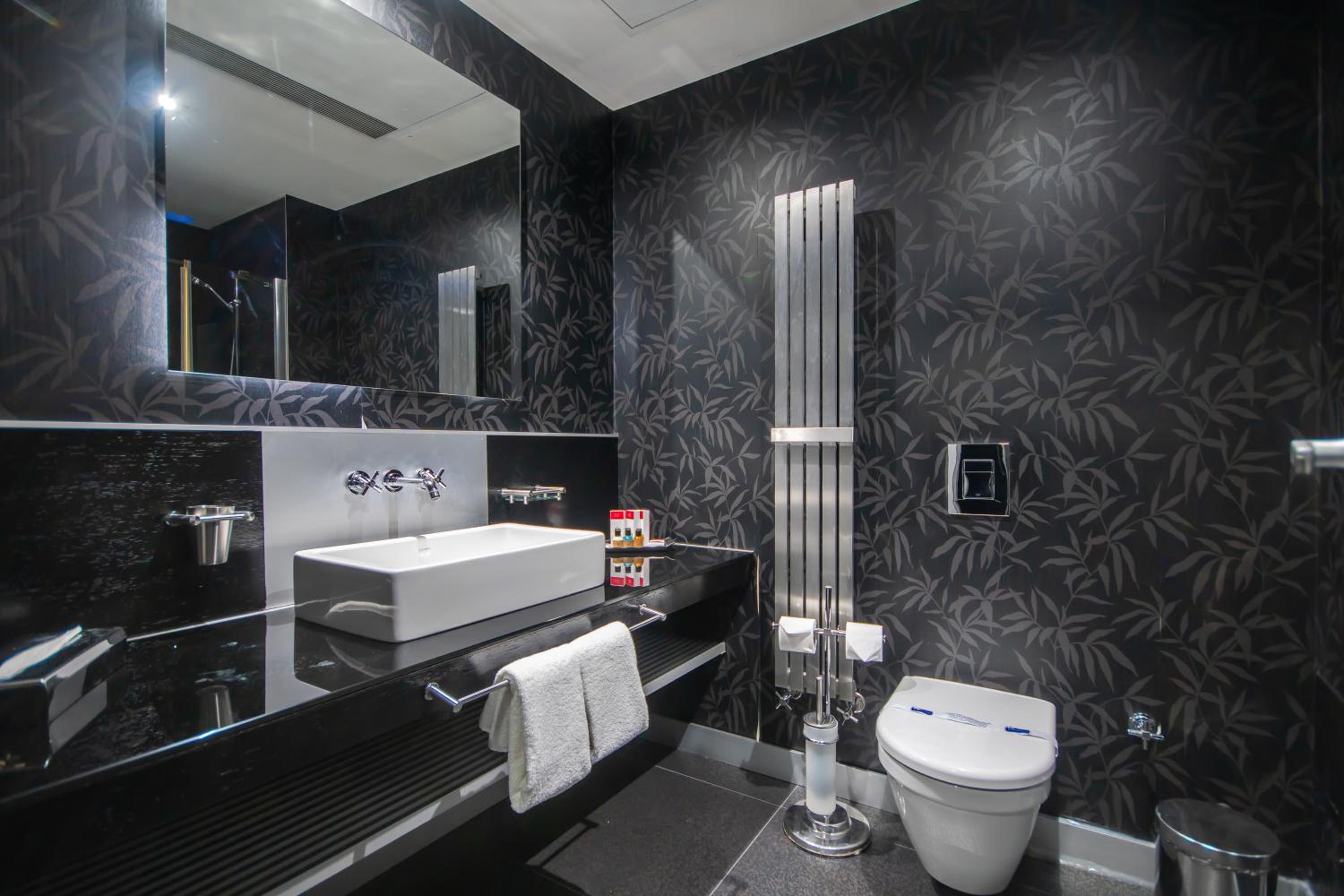 Executive Suite photo 2
