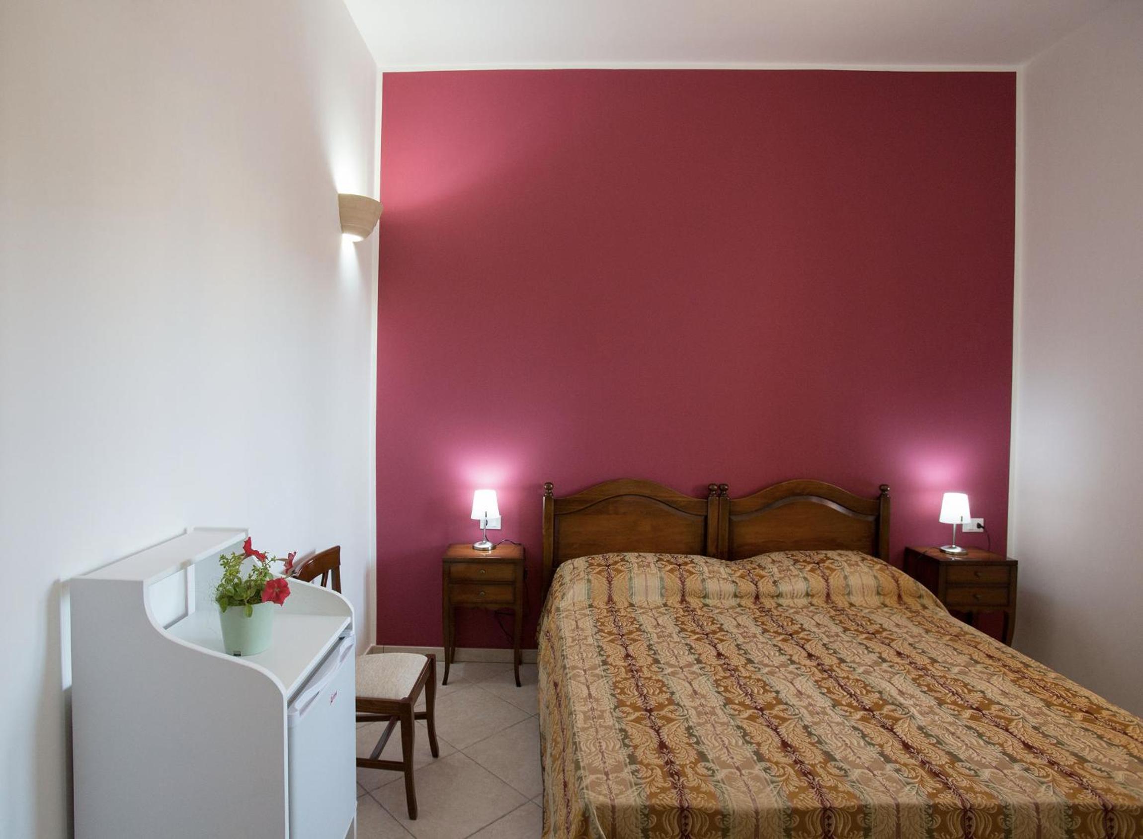 Double or Twin Room photo 2
