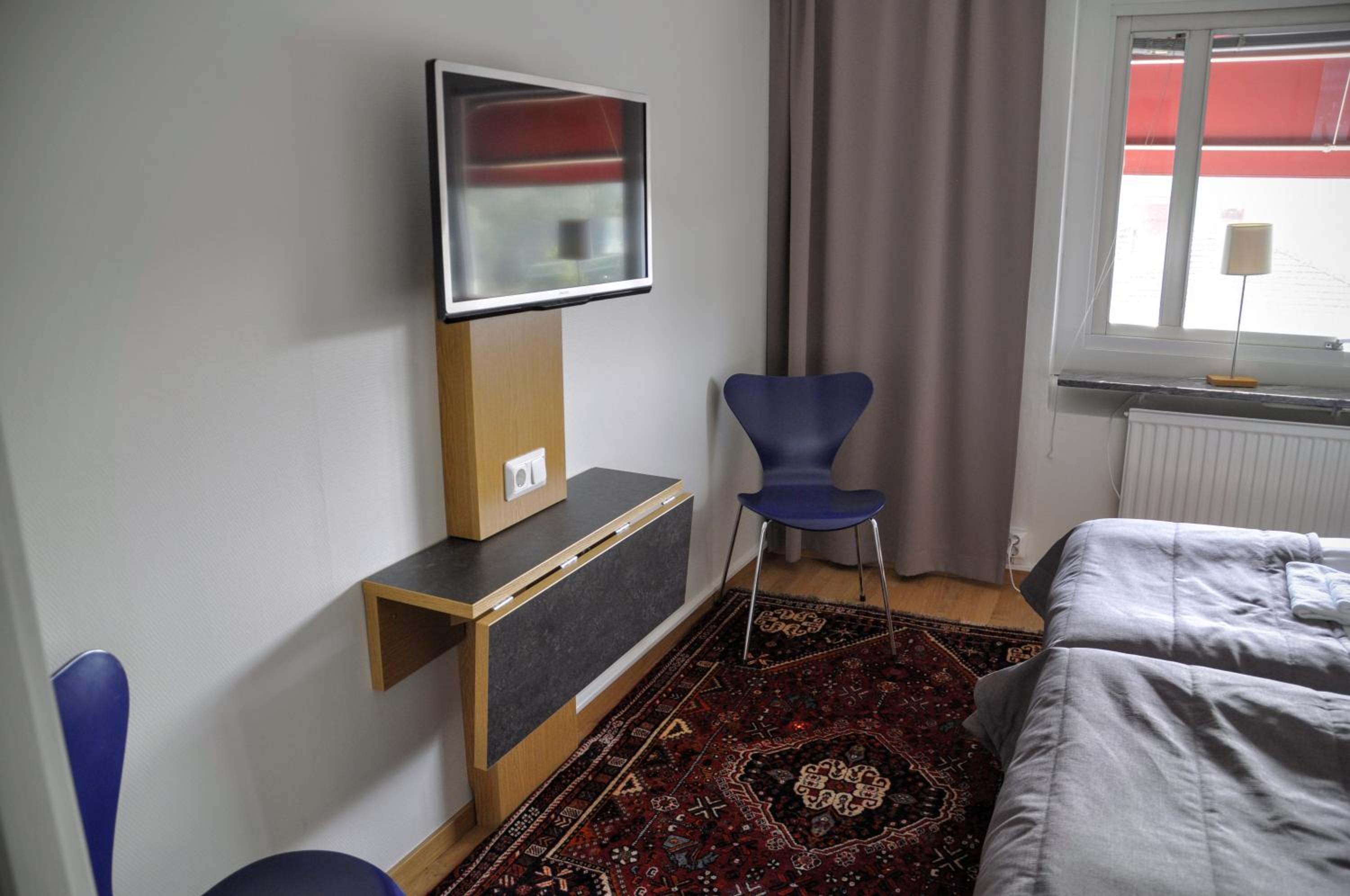 Double or Twin Room with Shared Bathroom photo 3