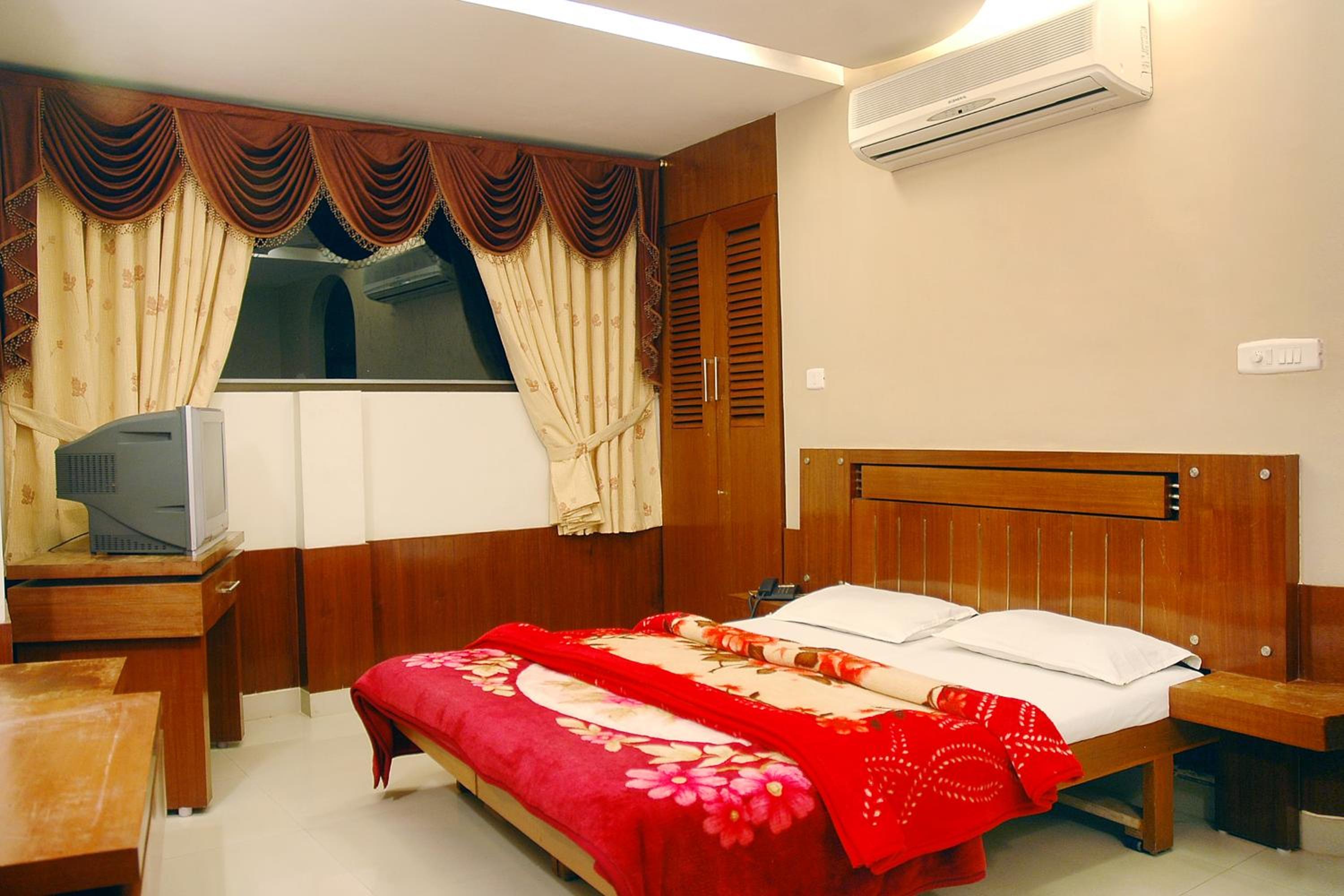 Deluxe Double Room photo 3