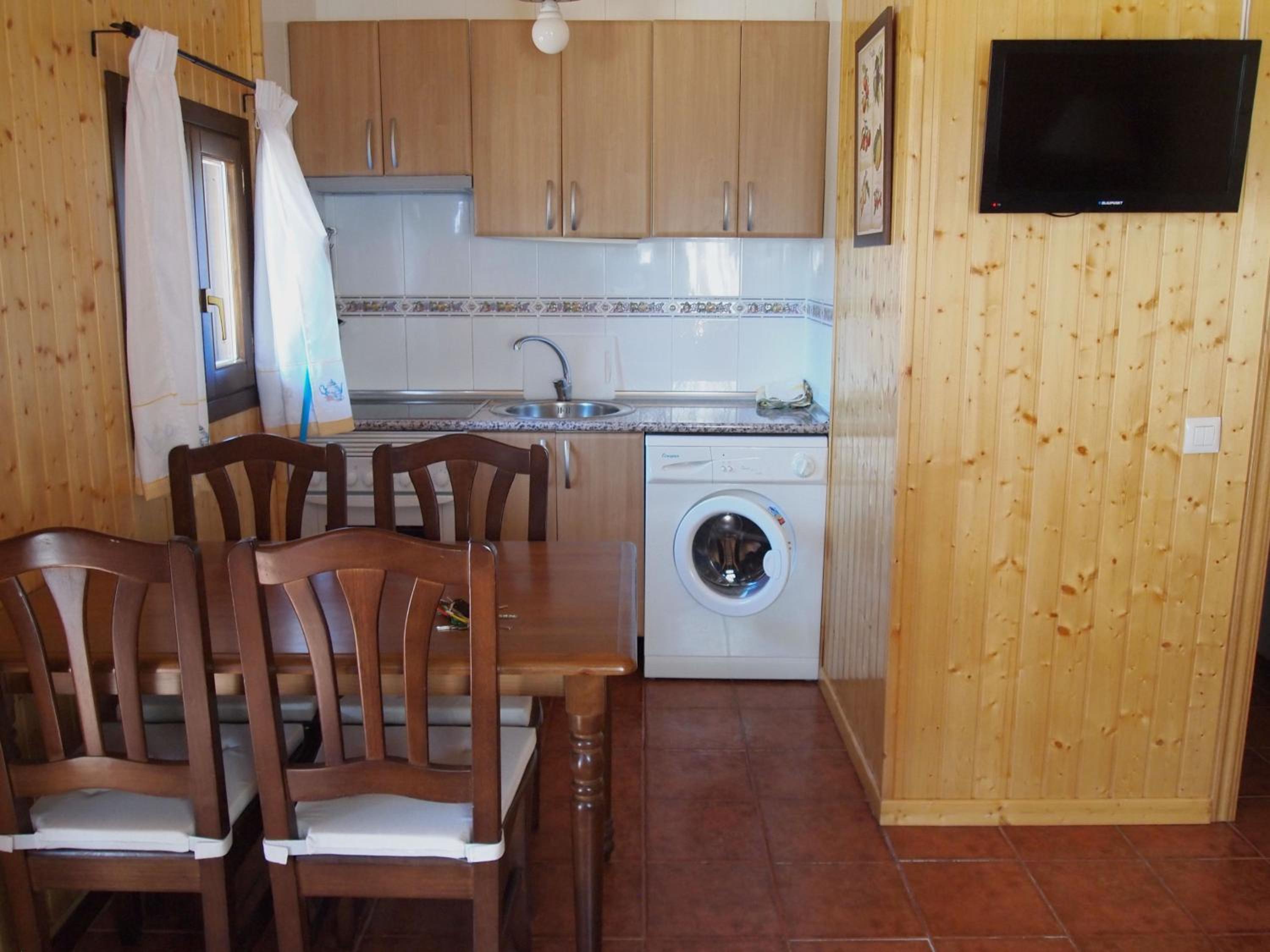 Two-Bedroom Bungalow - Photo 18