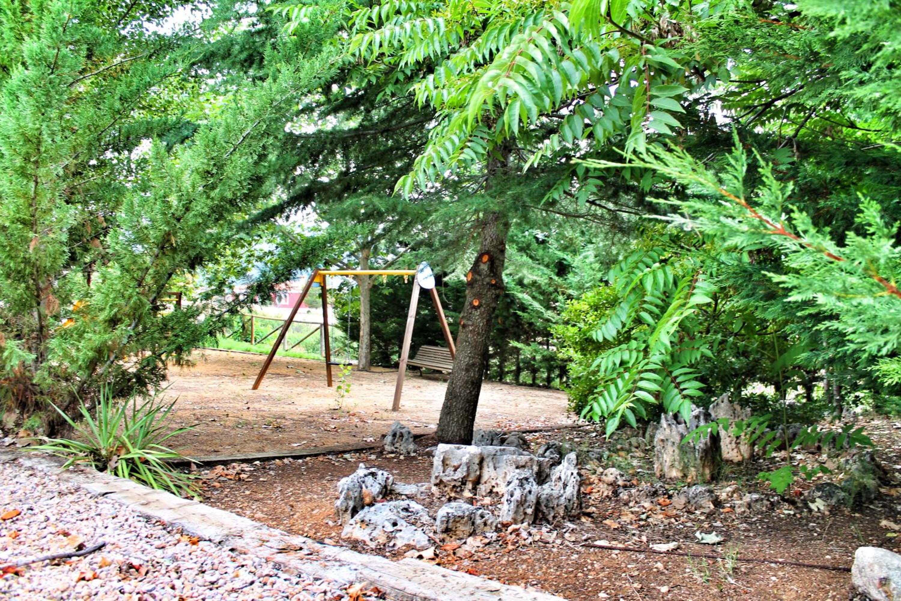 Two-Bedroom Bungalow - Photo 16