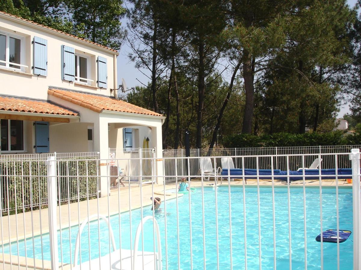 Villa with Private Pool photo 3