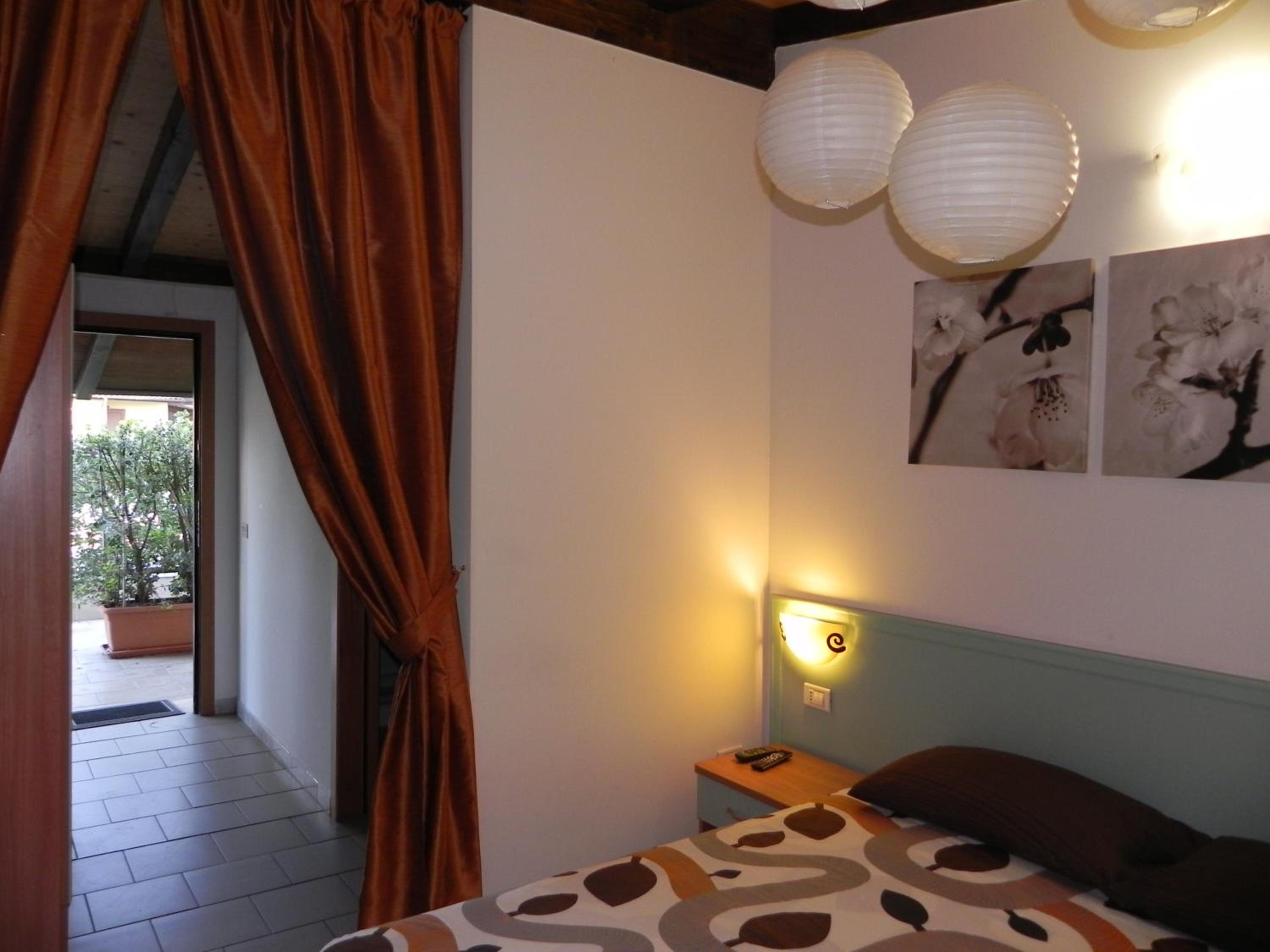 Bungalow - Beach Front - Photo 1