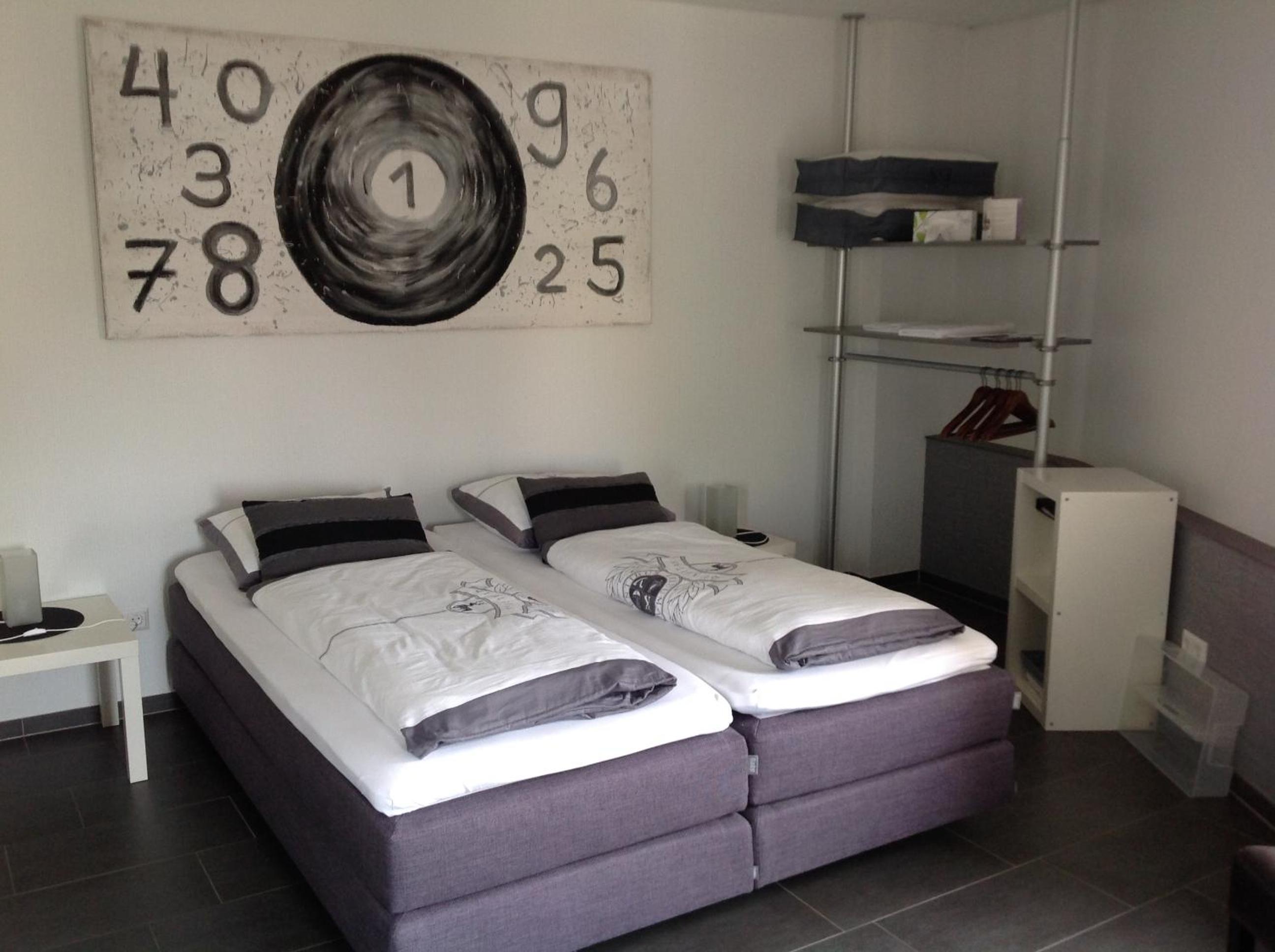 Standard Double Room - Photo 2