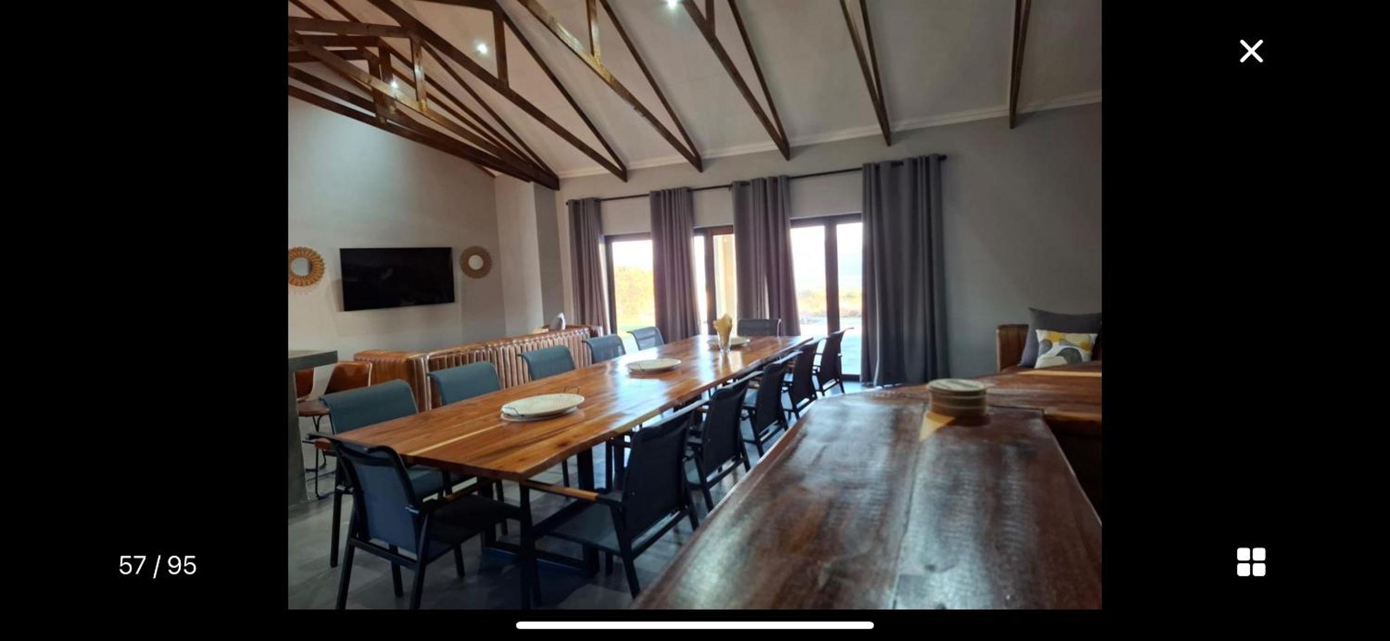 Executive Holiday Home photo 1