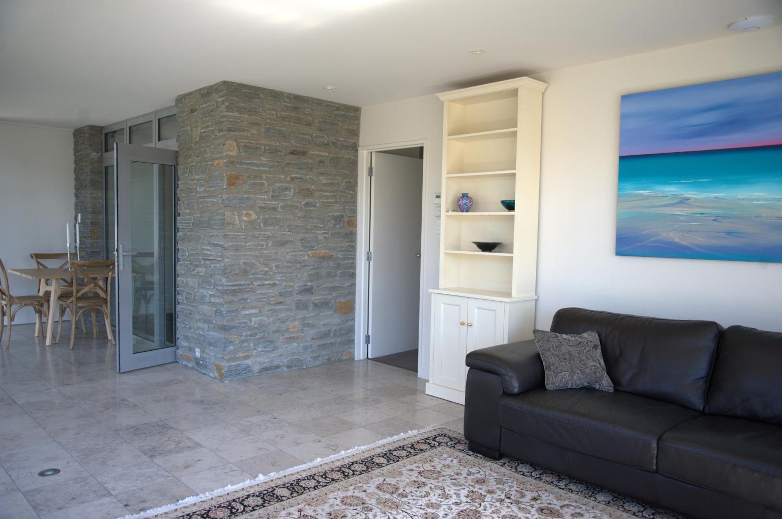 Twin Room with Courtyard and Vineyard Views photo 3