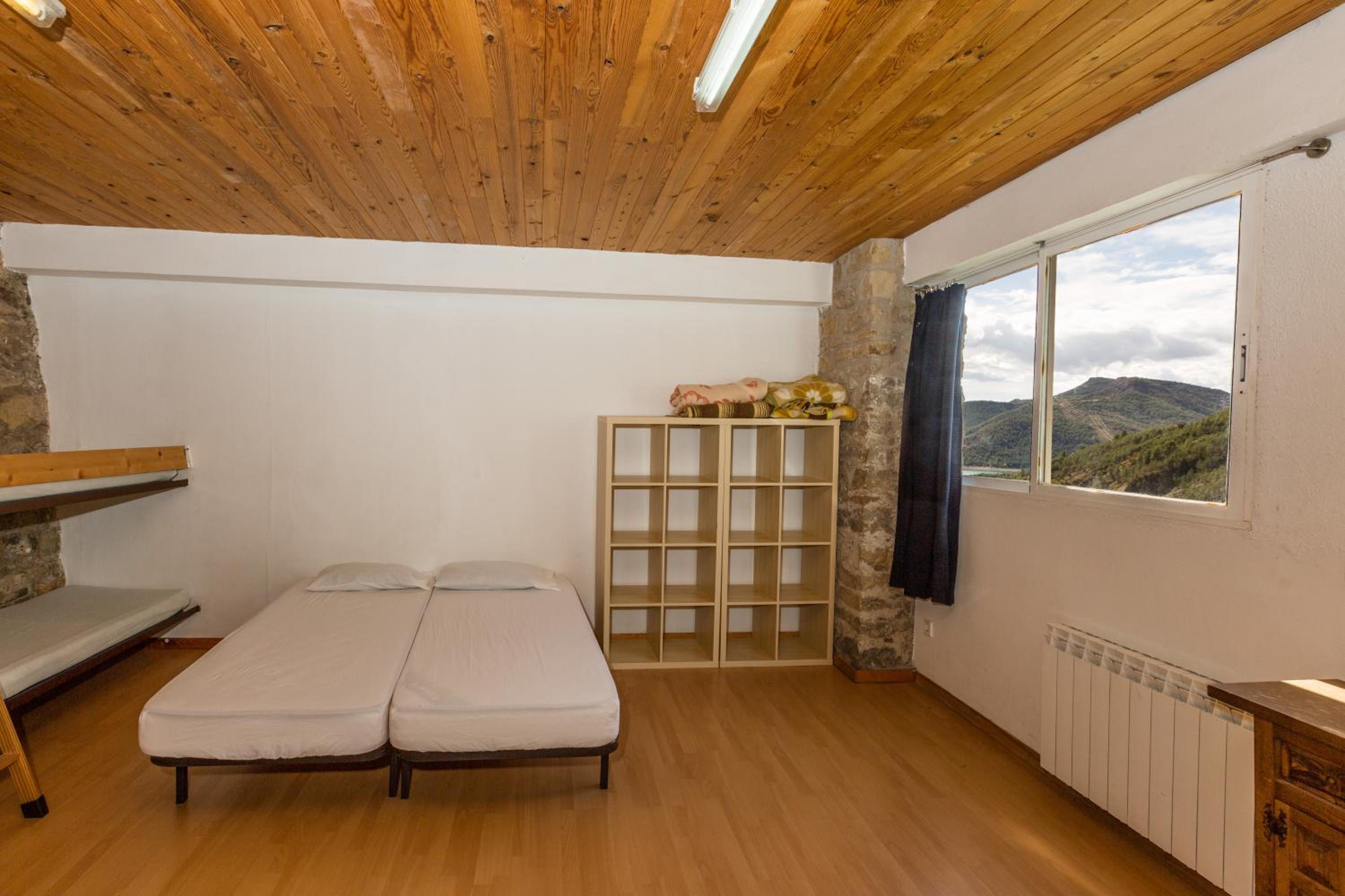 Habitación Familiar con Vista al Lago