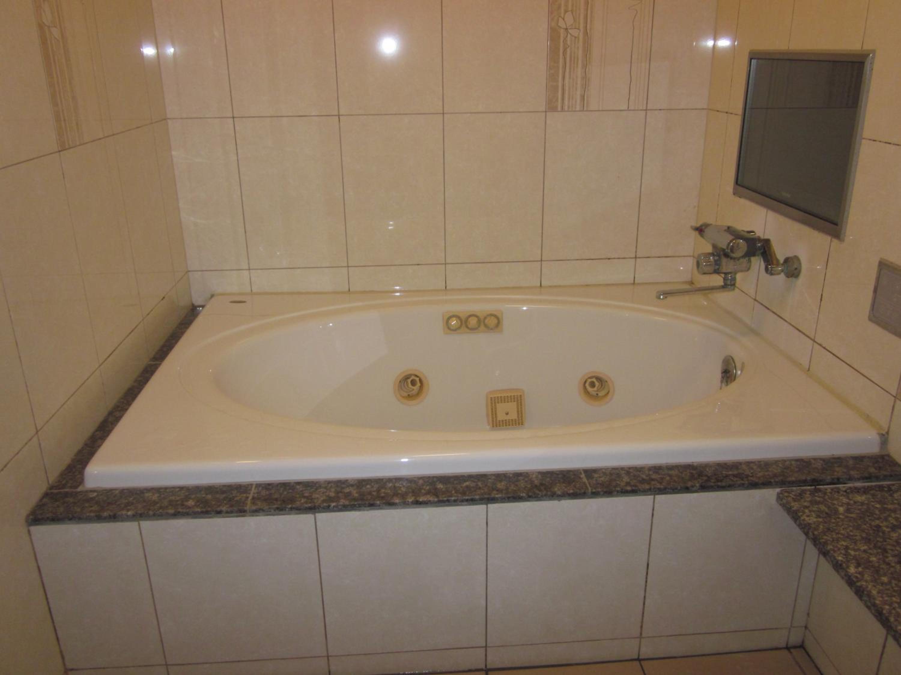 Standard Double Room - Photo 6