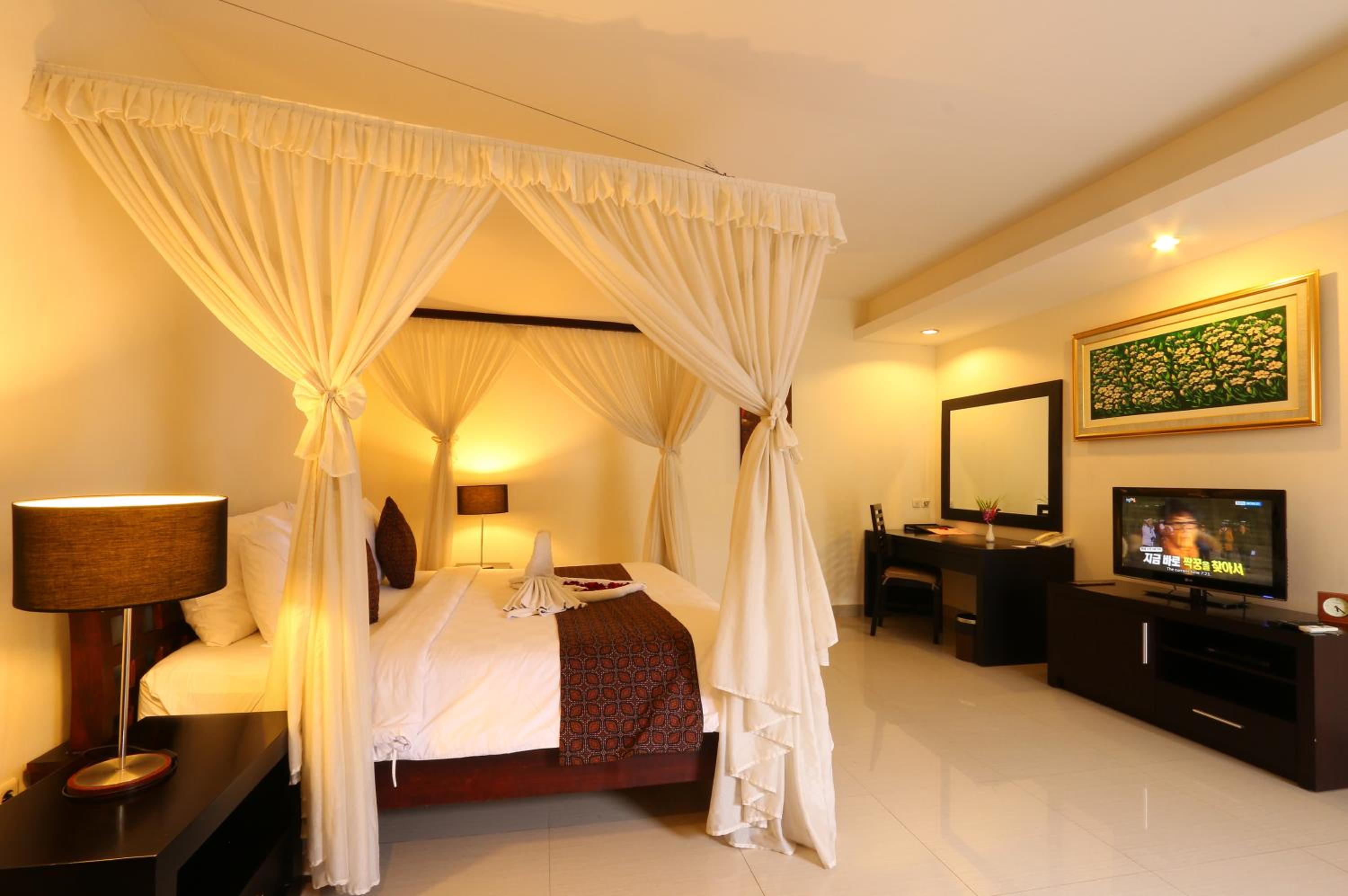 One-Bedroom Villa with Private Pool thumbnail 5