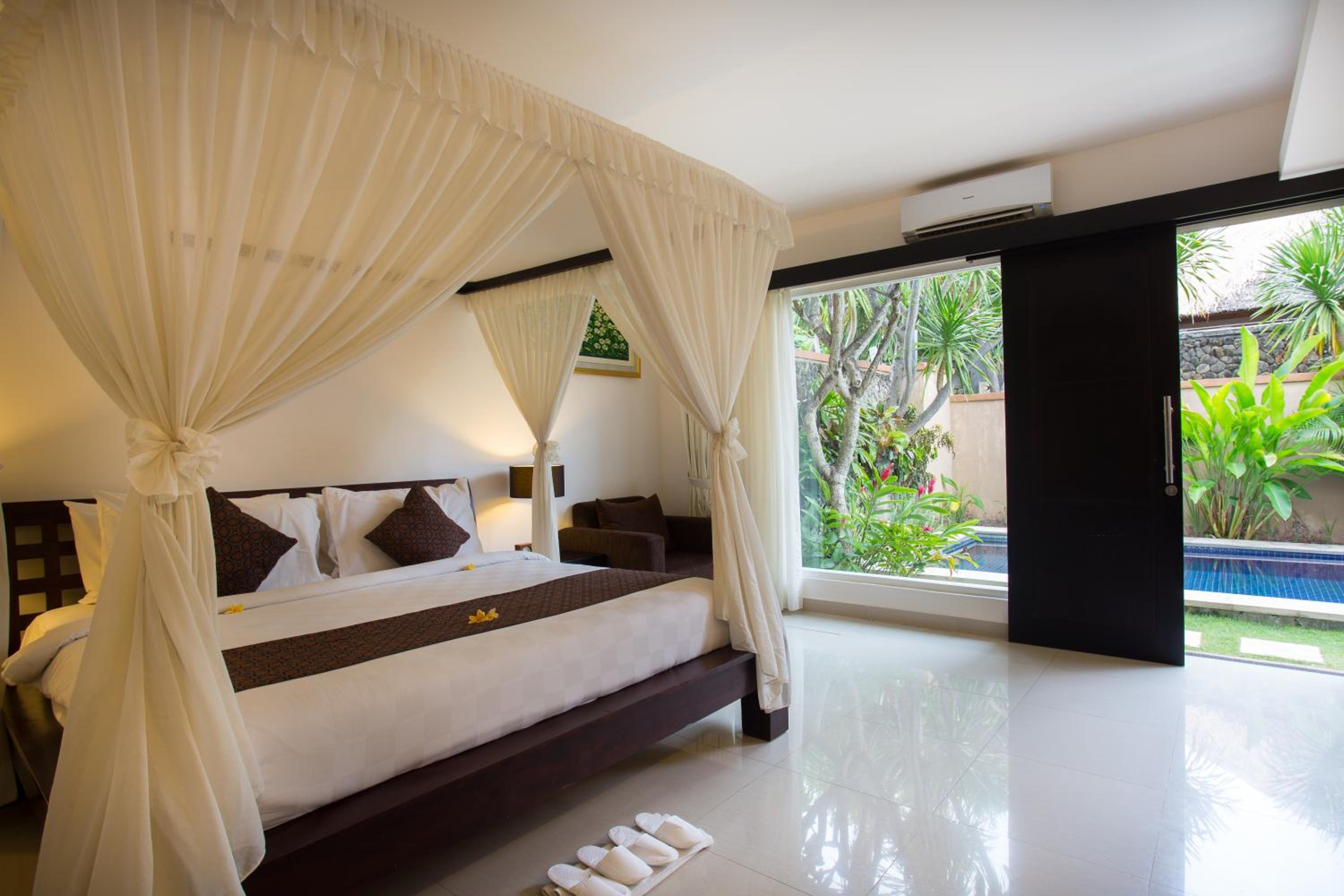 Three-Bedroom Villa with Private Pool thumbnail 6