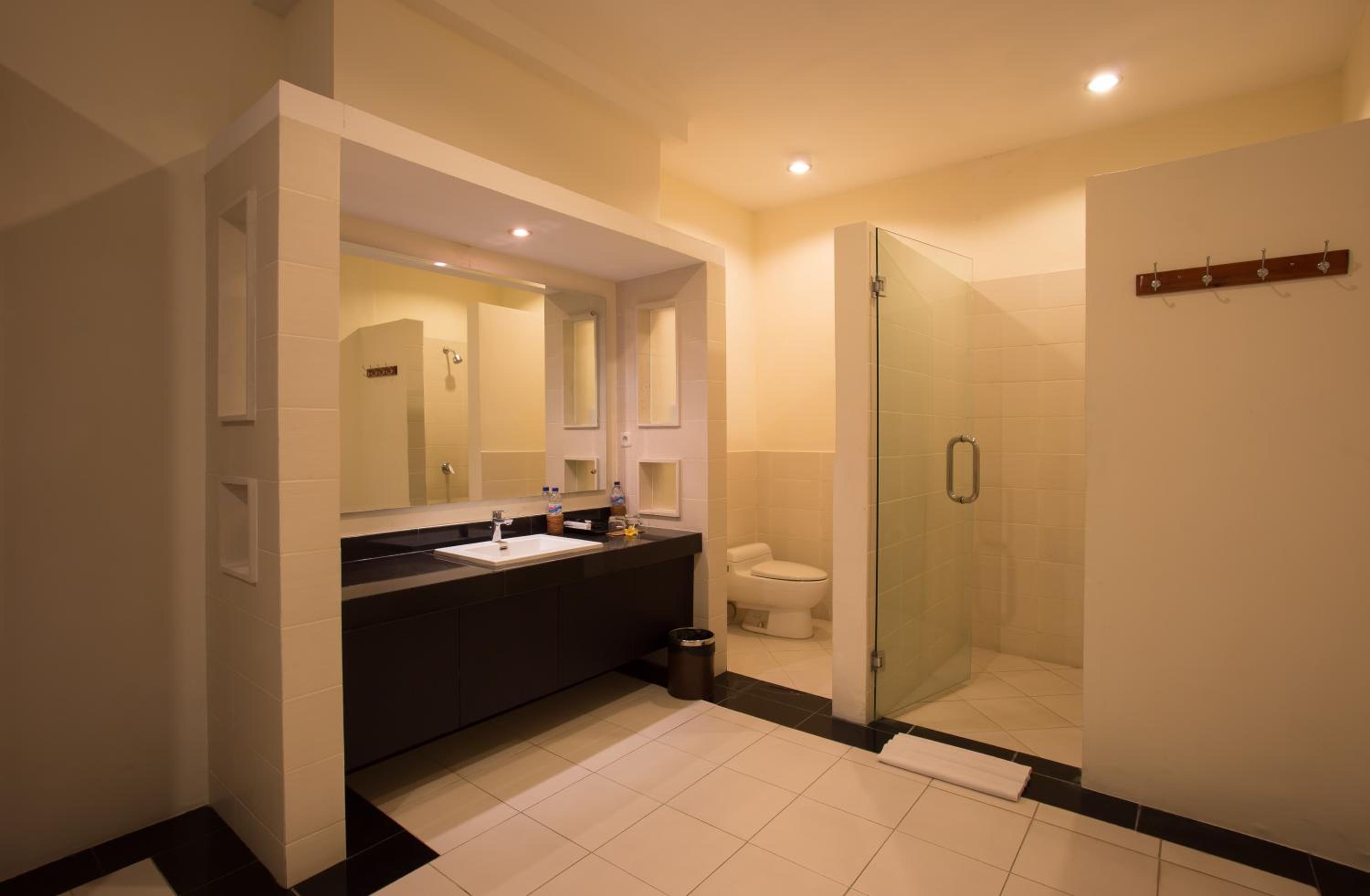 Four-Bedroom Villa with Private Pool thumbnail 6