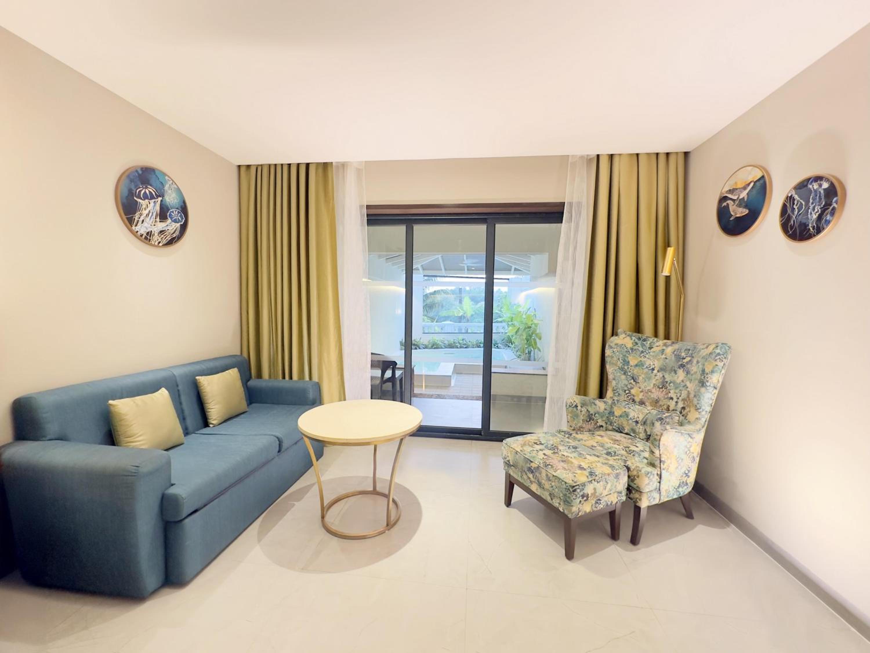 Luxury Room with Private Pool -  20% Discount on Food at Flame, Happy Hours 1+1 from 4pm to 6 pm - Photo 5