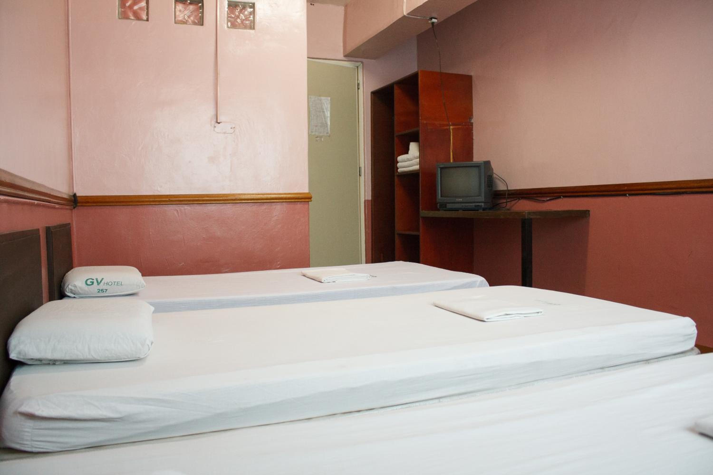 Standard Triple Room photo 3