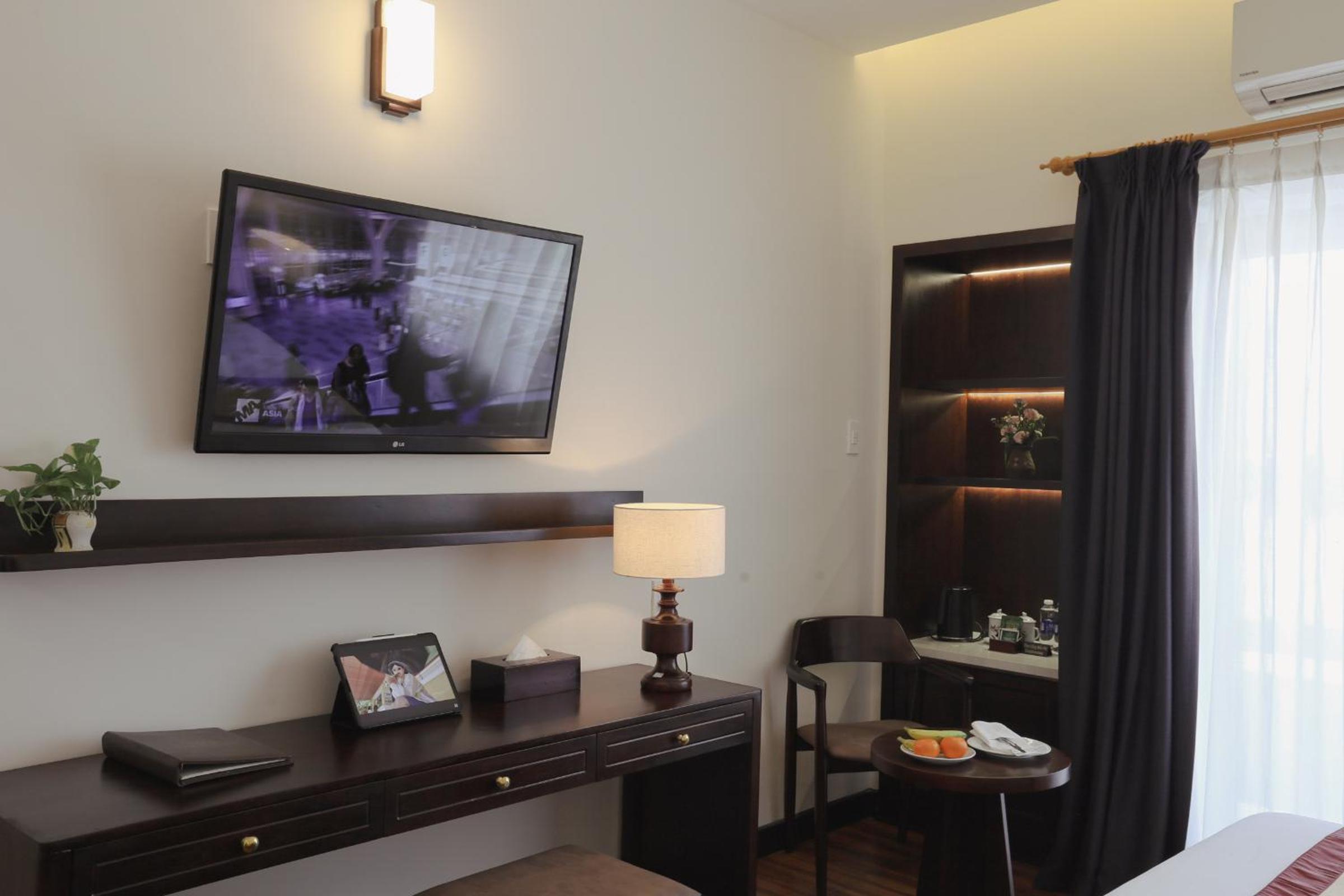 Premier Double Room with Garden View - Photo 2