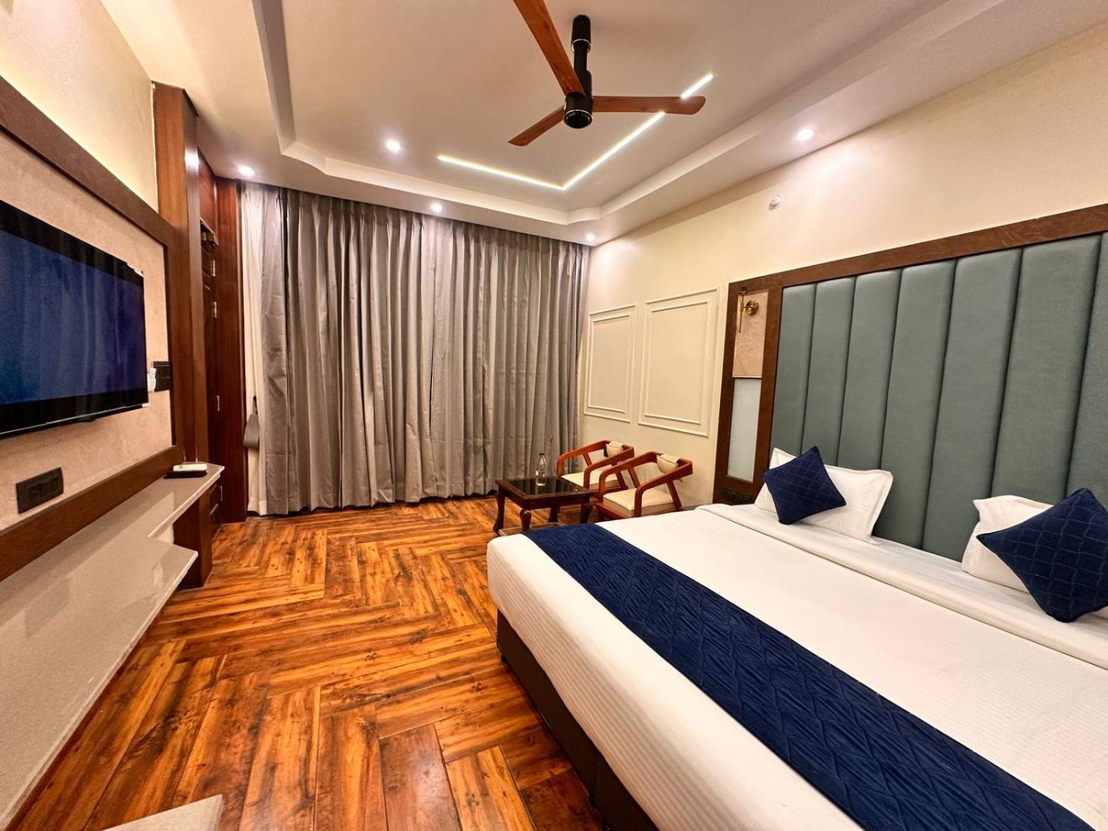 Superior Villa photo 1