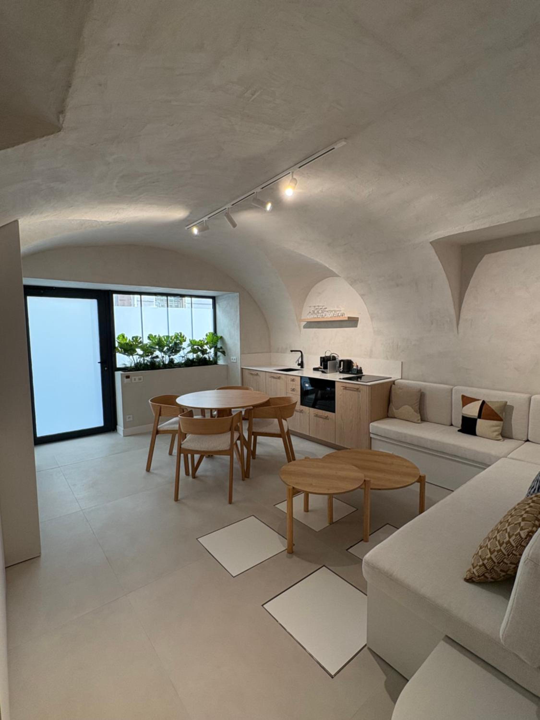Deluxe Apartment - Photo 11