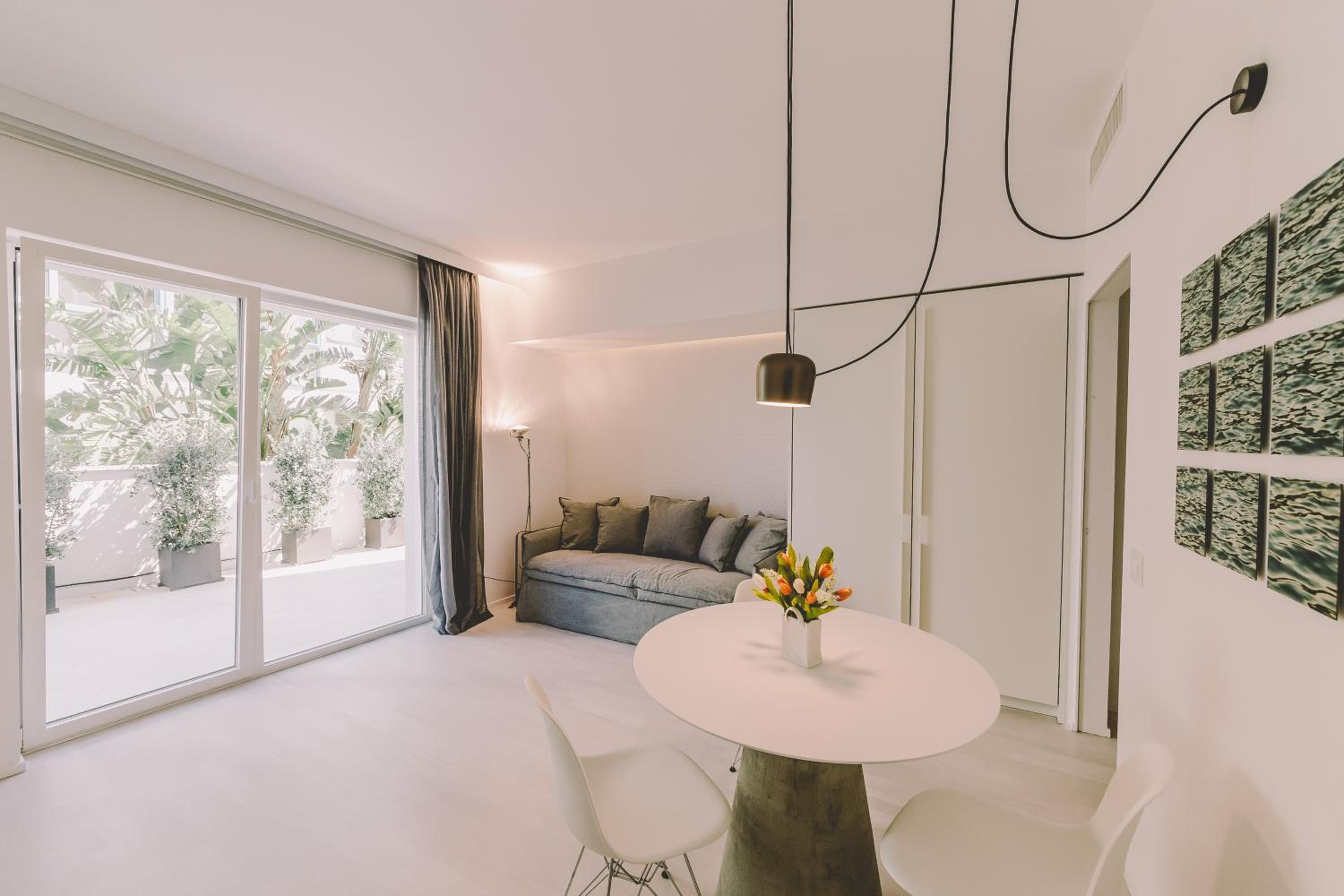 One-Bedroom Suite with Patio - Photo 8