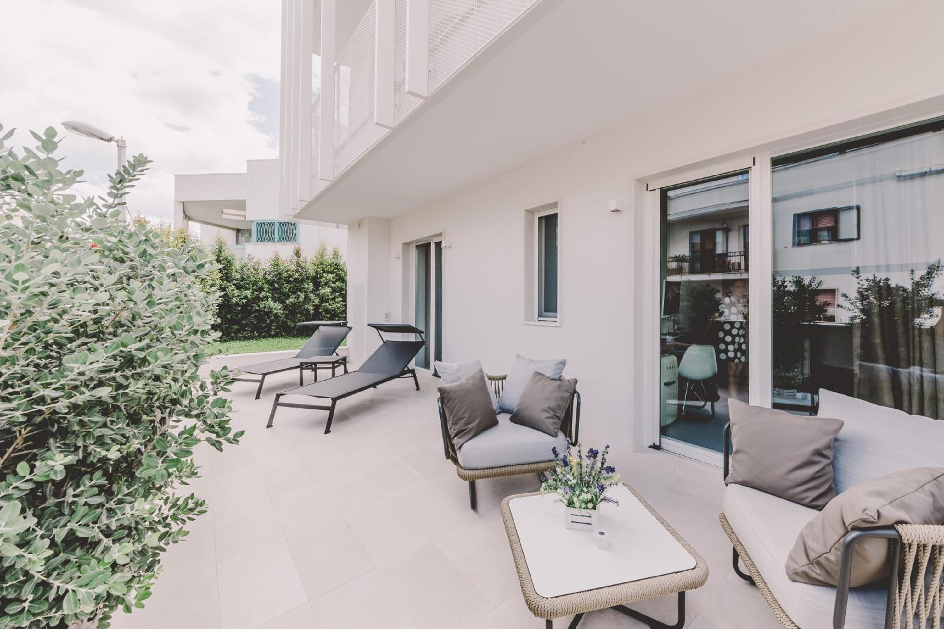 One-Bedroom Suite with Patio - Photo 2
