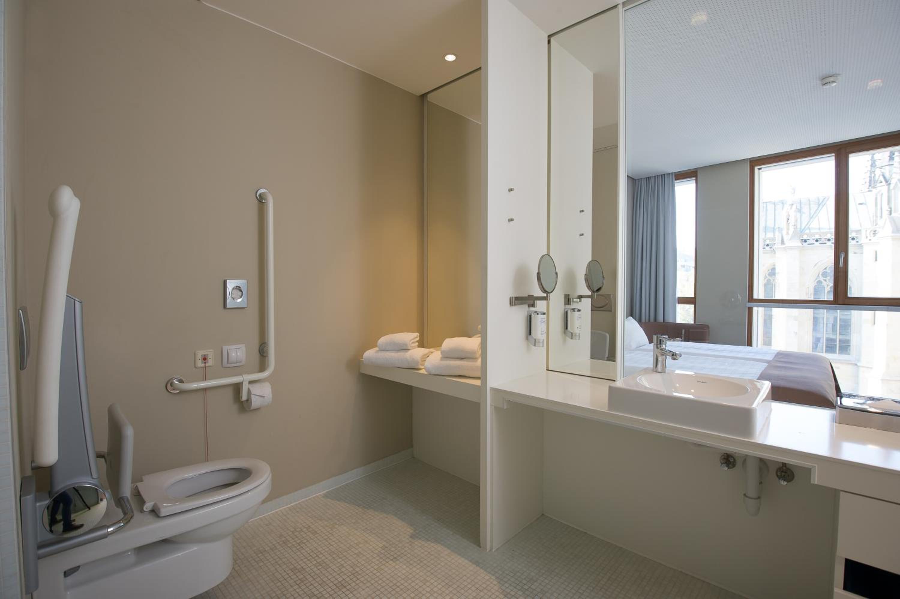 Business Doppelzimmer mit Domblick photo 2