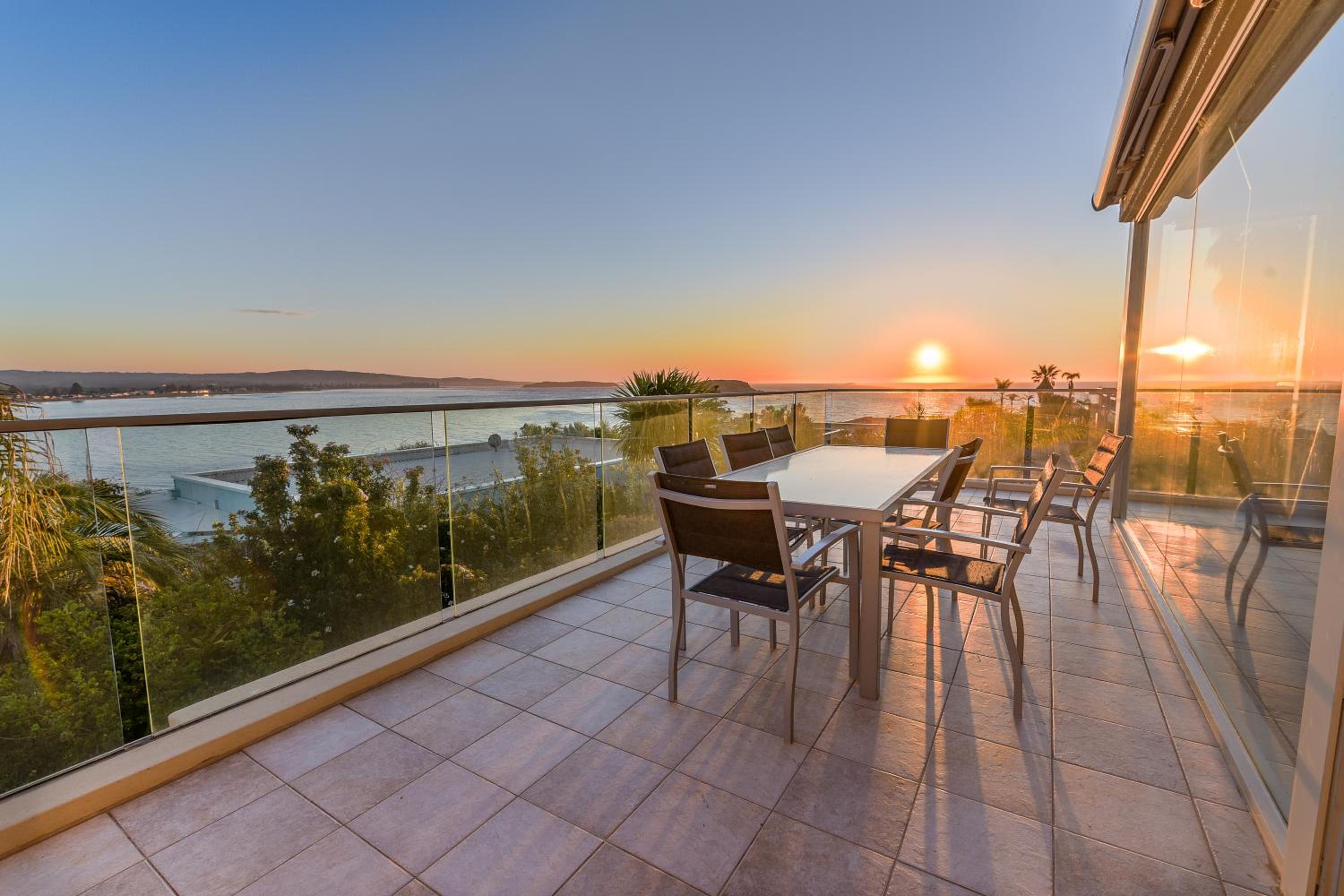 Apartment with Ocean View - Photo 14