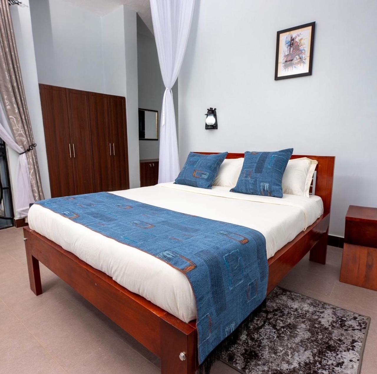 Double Room with Balcony photo 3